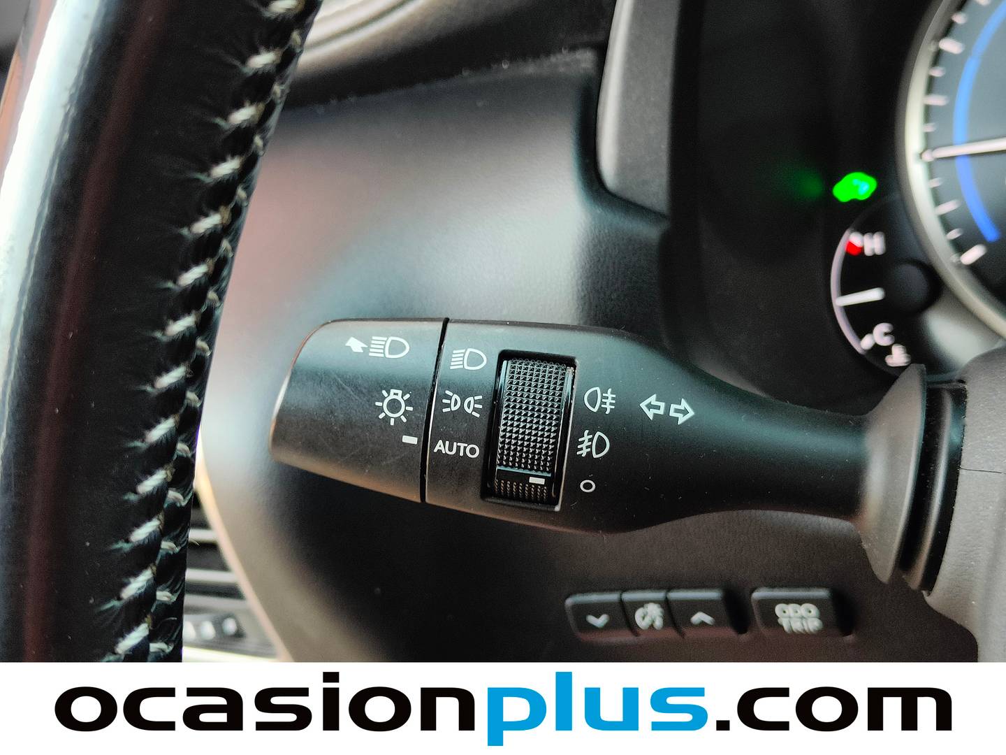 Lexus NX Lexus NX 300h Business 2WD (197 CV) seminuevo