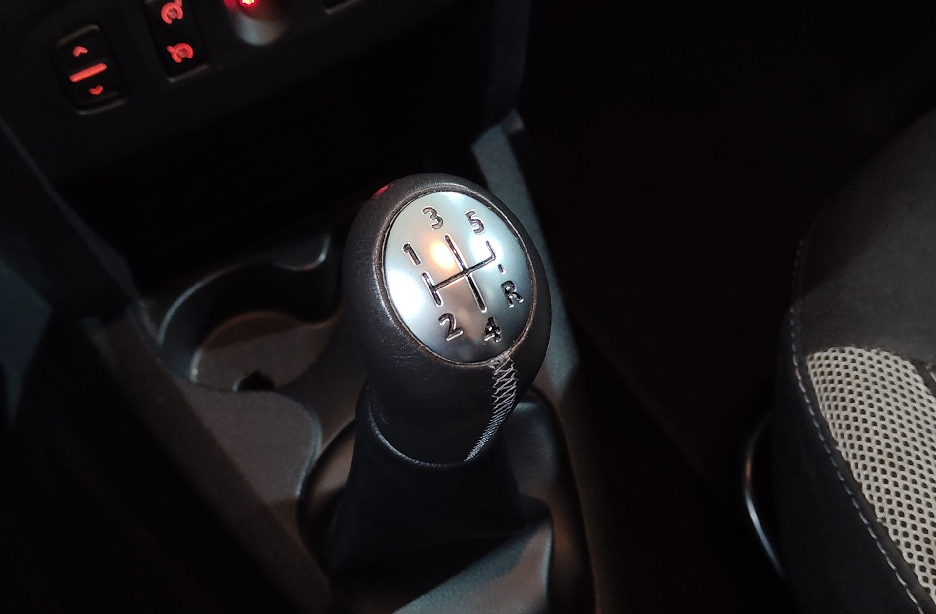 Dacia Sandero Stepway Comfort TCe - foto 5