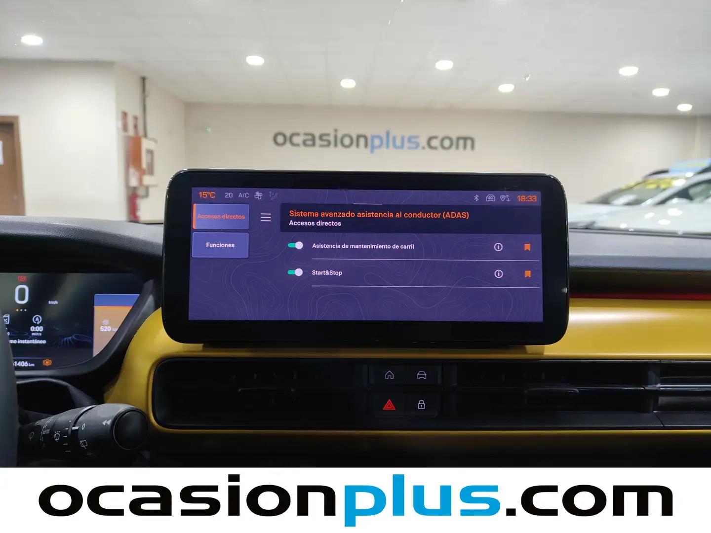 Foto Jeep Avenger Jeep Avenger 1.2 G Summit (100 CV)