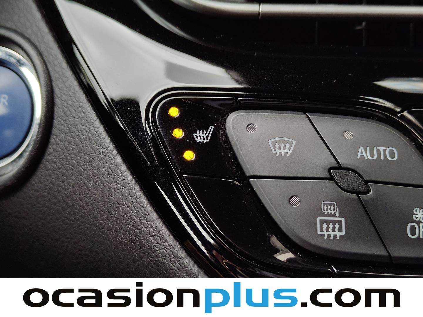Extras y acabados del Toyota C-HR Toyota C-HR 1.8 125H Advance (122 CV)