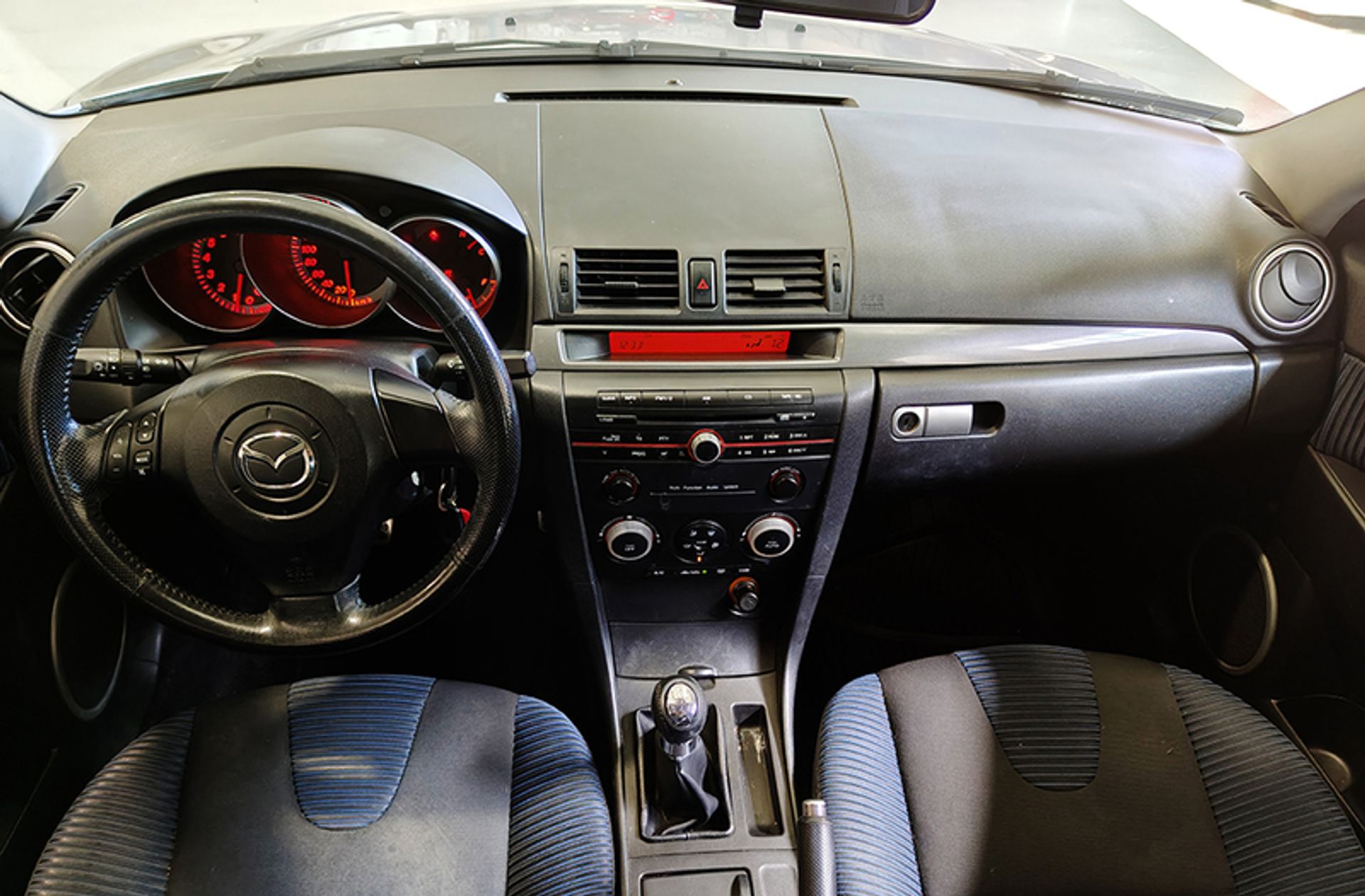 Mazda Mazda3 2.0 Sportive - foto 6