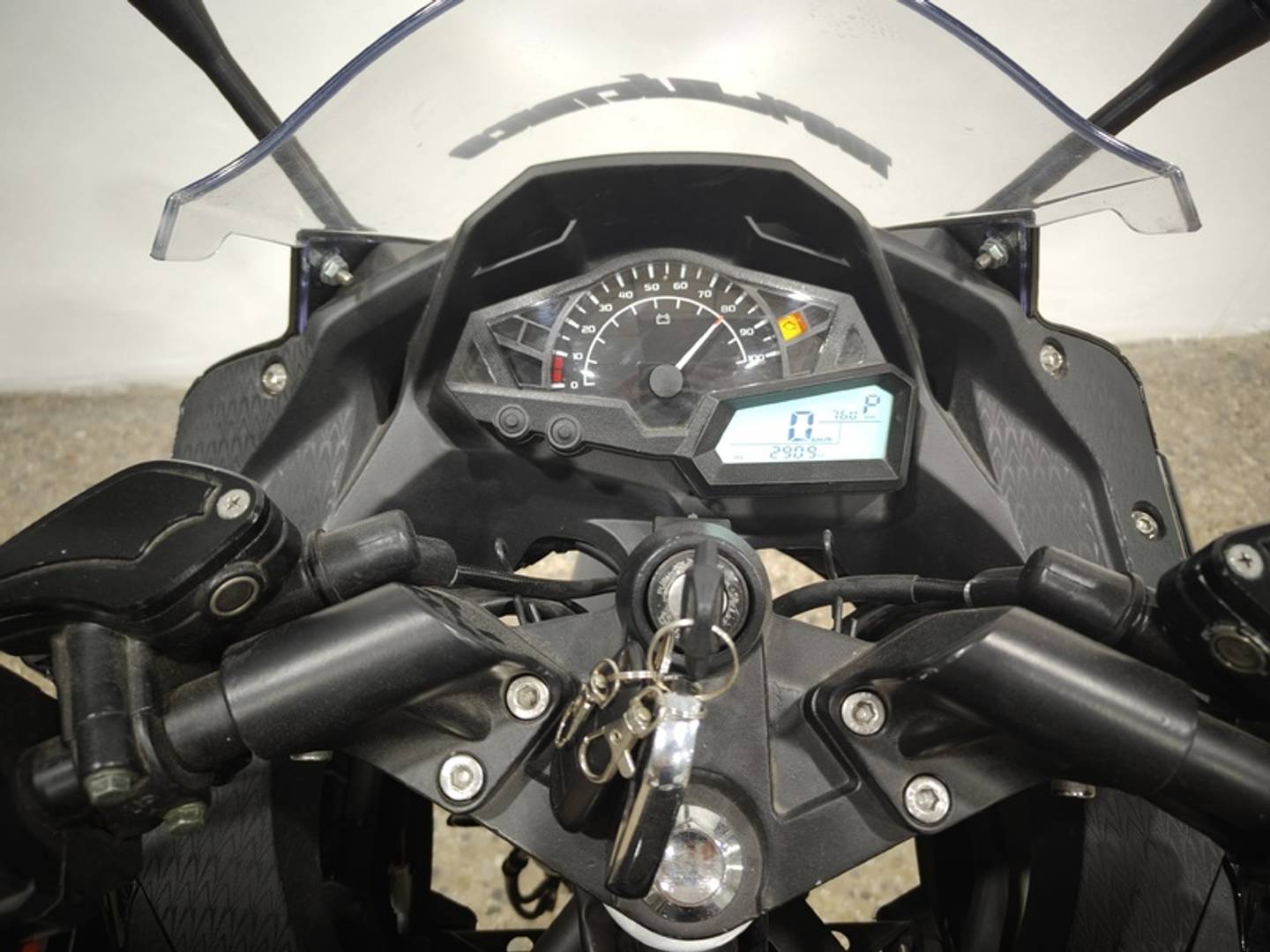 Foto E-BROH BRAVO E-BROH BRAVO CR (6CV)