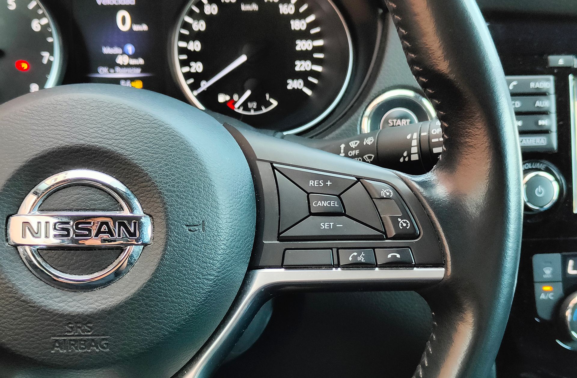 Nissan Qashqai DIG-T 115 N-Connecta 4x2 - foto 24