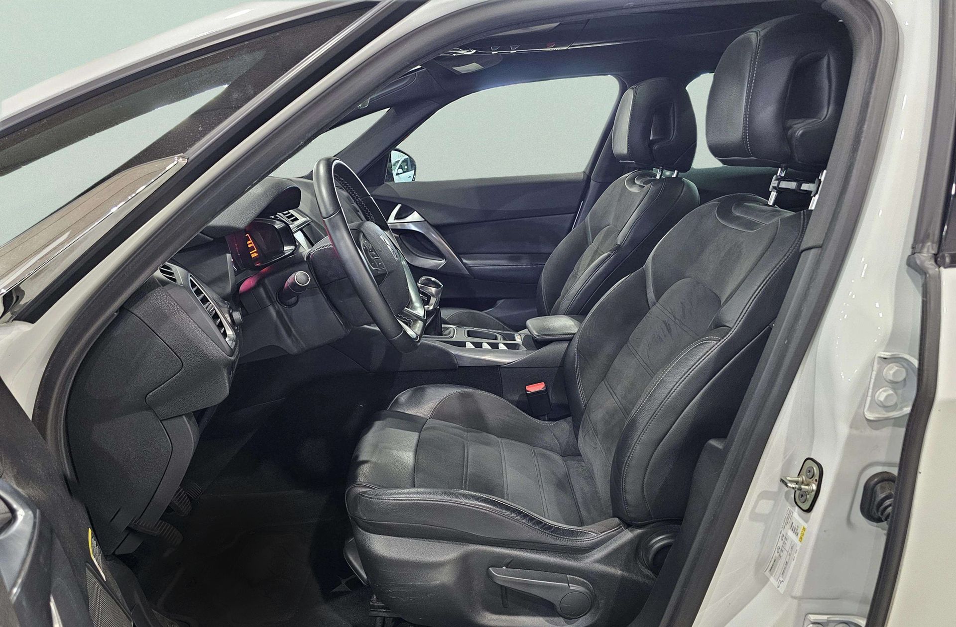 DS DS 5 BlueHDi 120 Style - foto 12