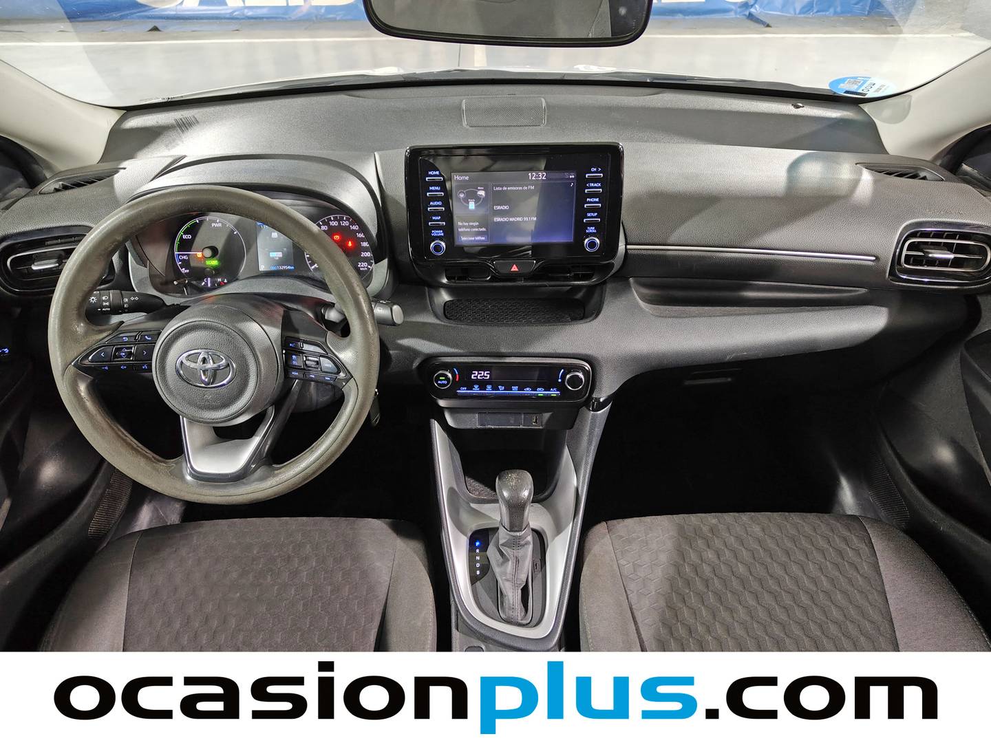 Foto Toyota Yaris Toyota Yaris 120H Business Plus (116 CV)