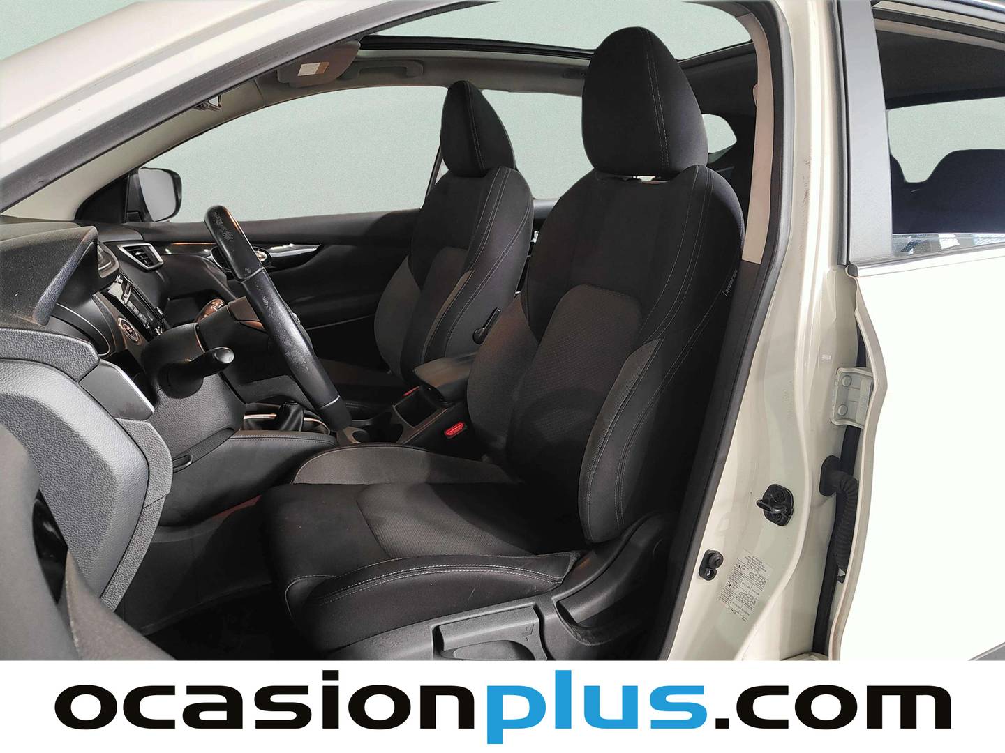 Foto asientos delanteros Nissan QASHQAI Nissan Qashqai DIG-T 140 N-Connecta 4x2 (140 CV)