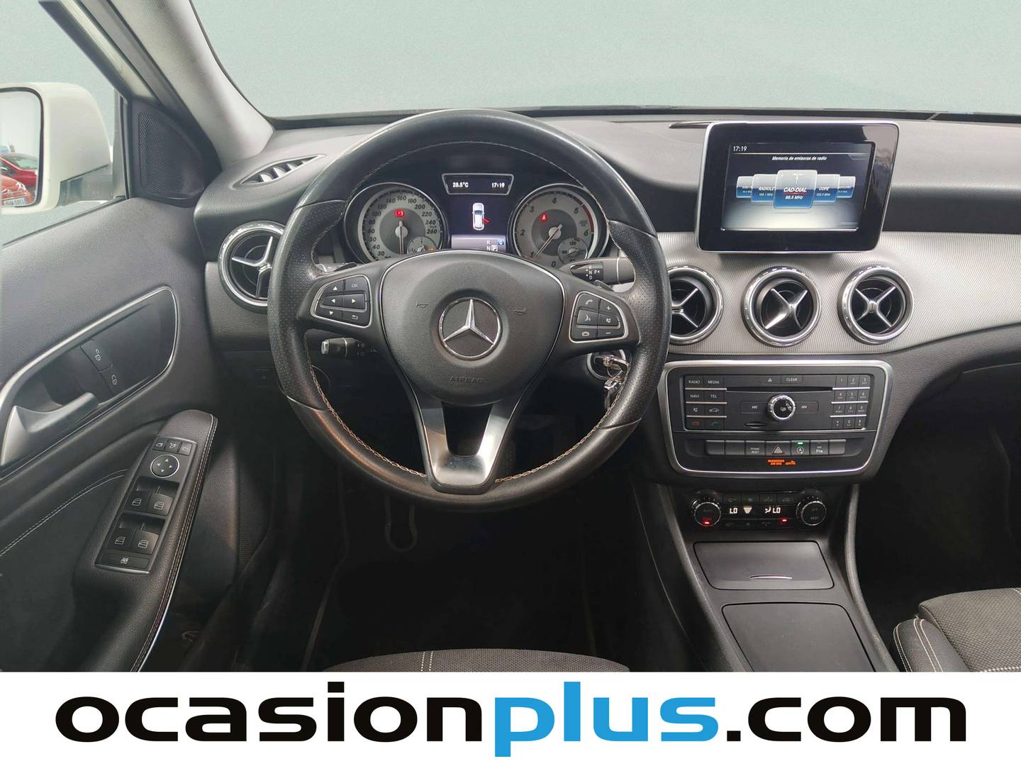 Mercedes GLA Mercedes GLA 200 d AMG Line (136 CV) 2016