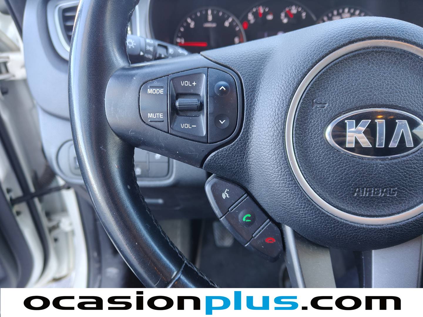 Foto KIA Carens Kia Carens 1.7 CRDi VGT Concept Eco-Dynamics (115 CV) 7 Plazas