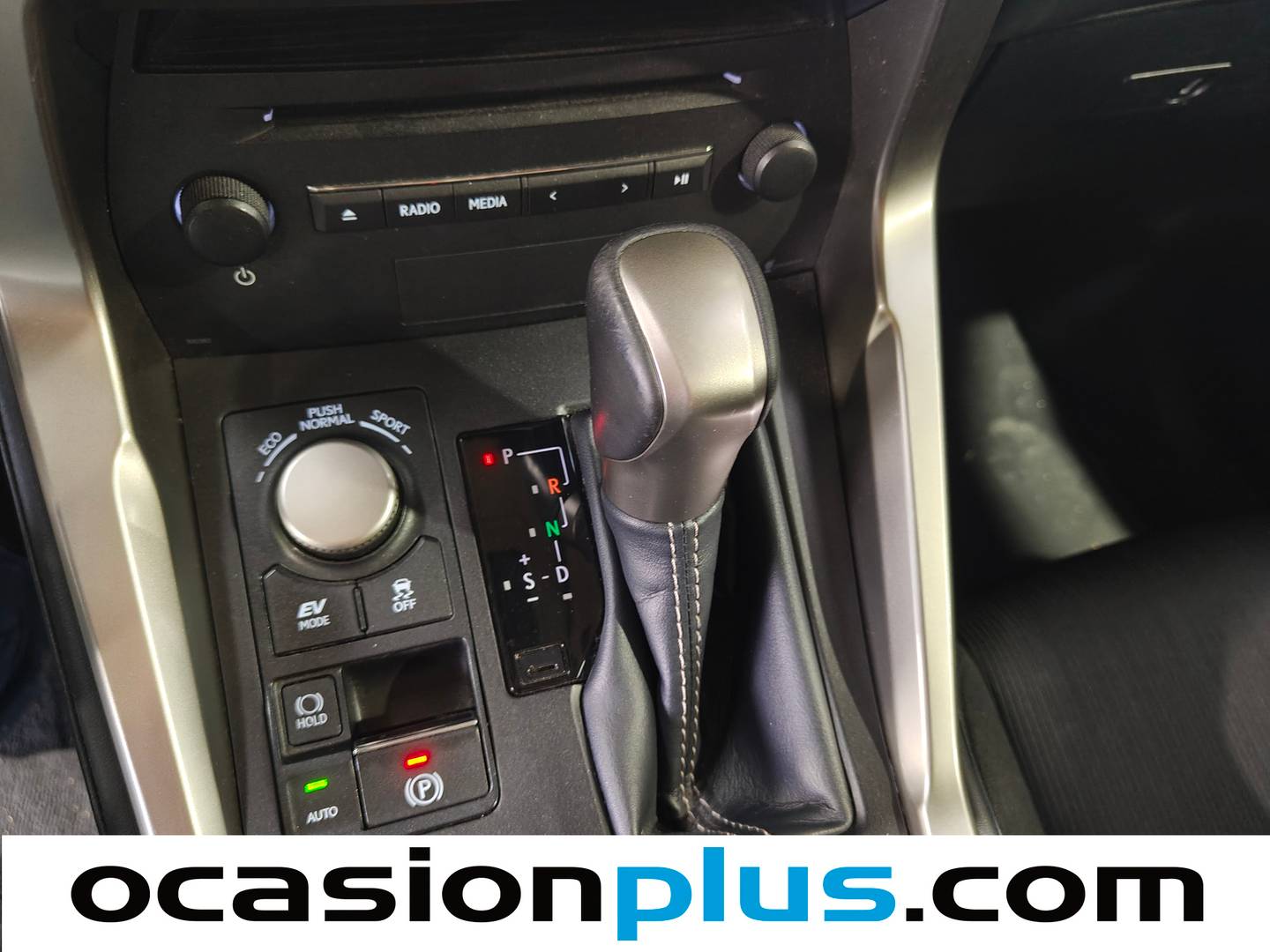 Lexus NX Lexus NX 300h Corporate 2WD (197 CV) de segunda mano