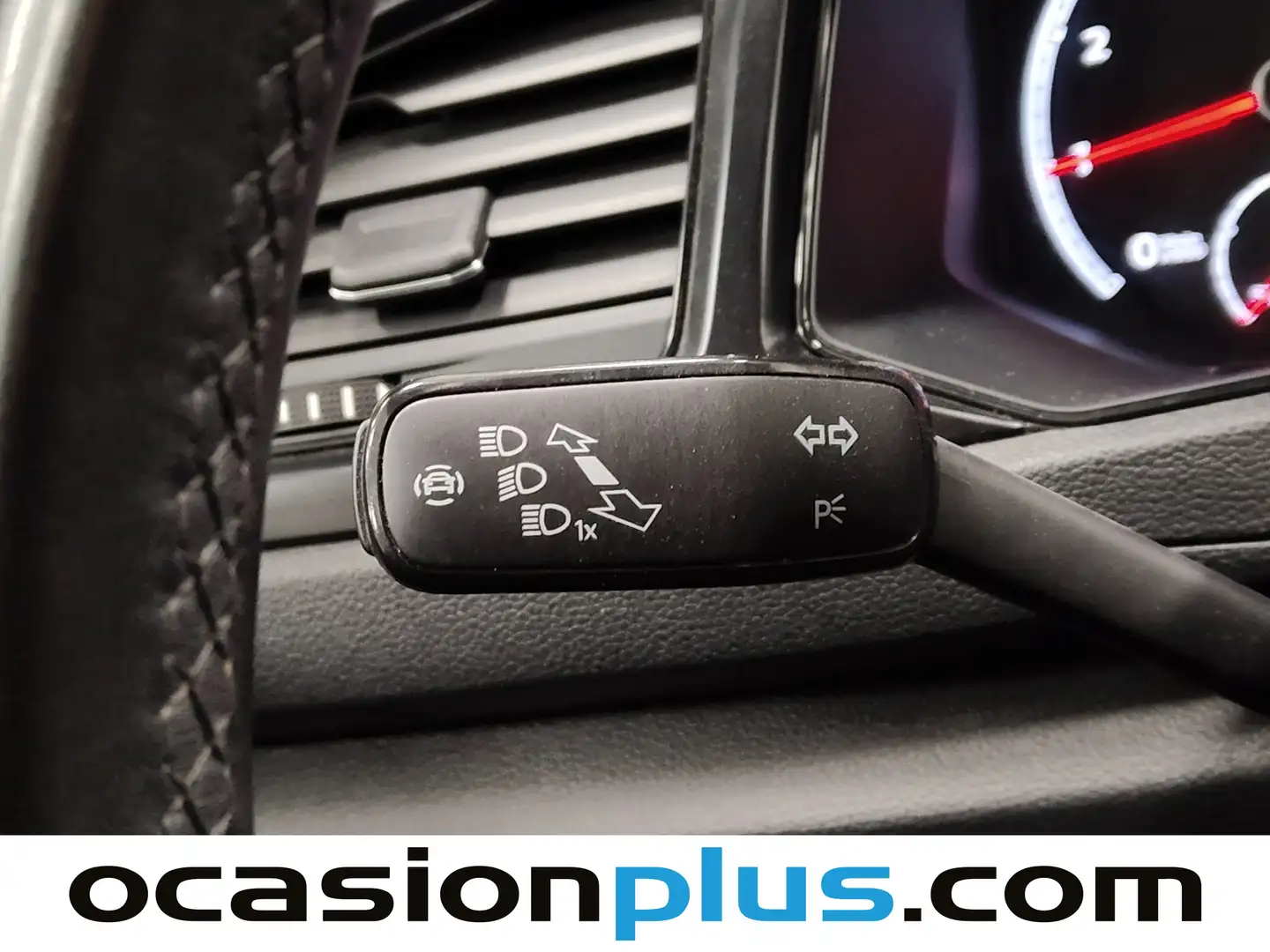 Foto Volkswagen T-Roc Volkswagen T-Roc Edition 1.0 TSI (110 CV)