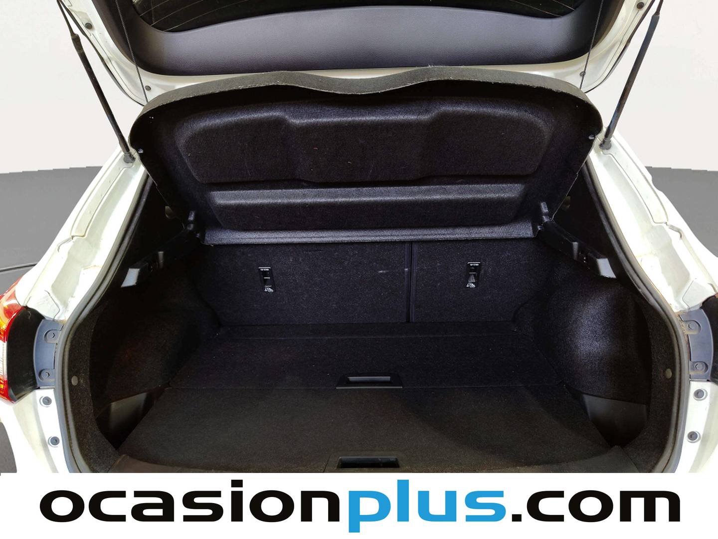 Fotos maletero Nissan QASHQAI Nissan Qashqai 1.2 DIG-T S&S 360 4X2 (115 CV)