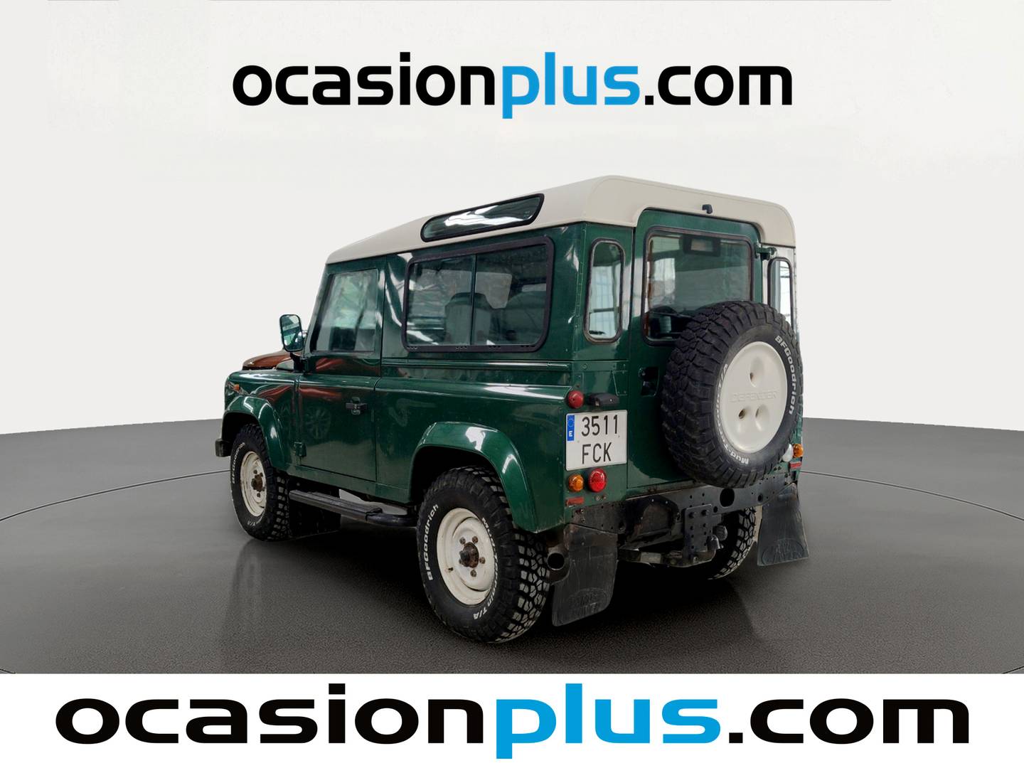 Foto Land Rover Defender Land Rover Defender 2.5 TD5 90 SW S (122 CV)