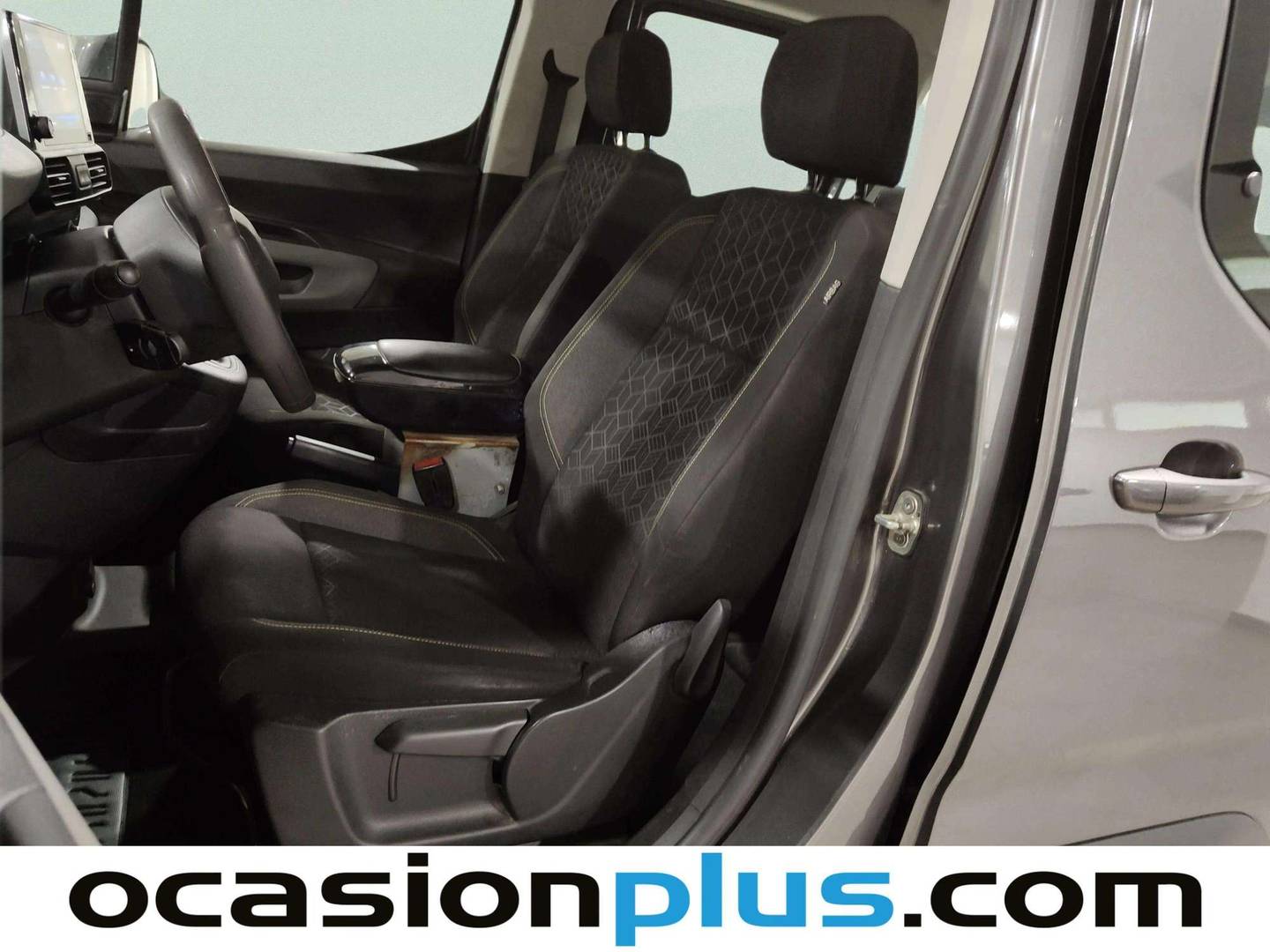 Foto asientos delanteros Peugeot Rifter Peugeot Rifter BlueHDi 100 Active Standard (100 CV)