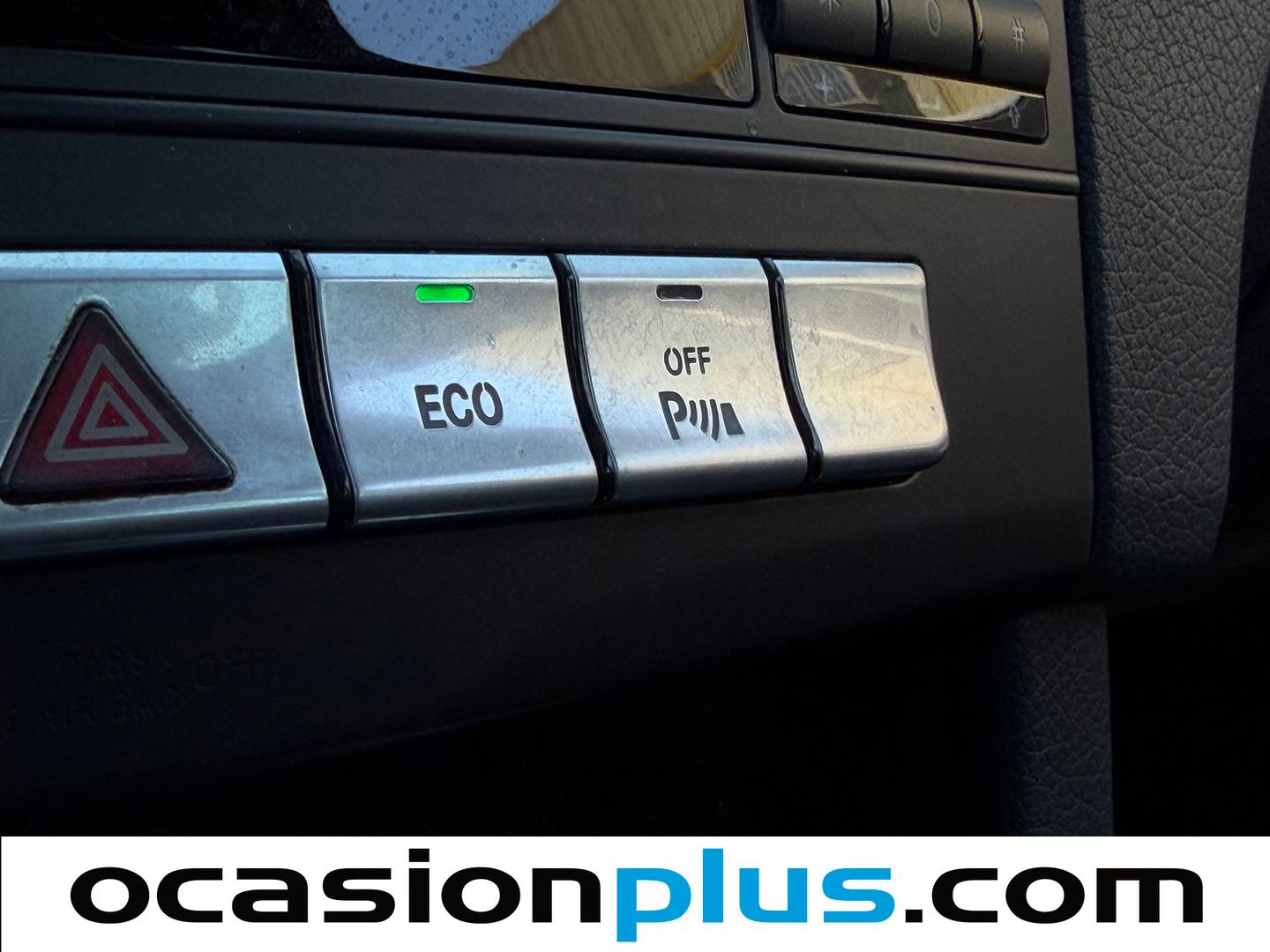 Equipamiento del Mercedes Clase E Mercedes-Benz Clase E E 200 CDI (136 CV)