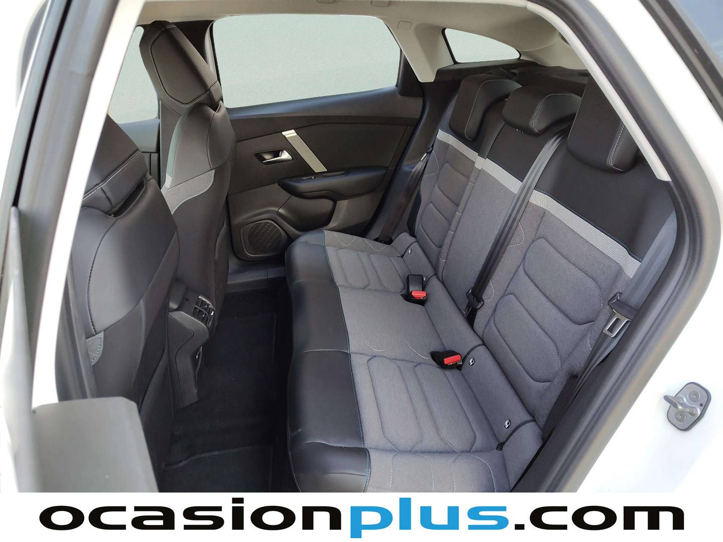 Foto asientos traseros Citroën C4 Citroën C4 BlueHDi 110 S&S Feel Pack (110 CV)