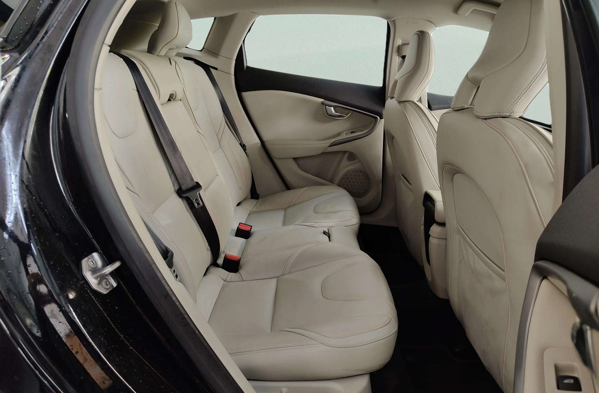 Volvo V40 D3 Momentum Edicion Ocean Race - foto 19