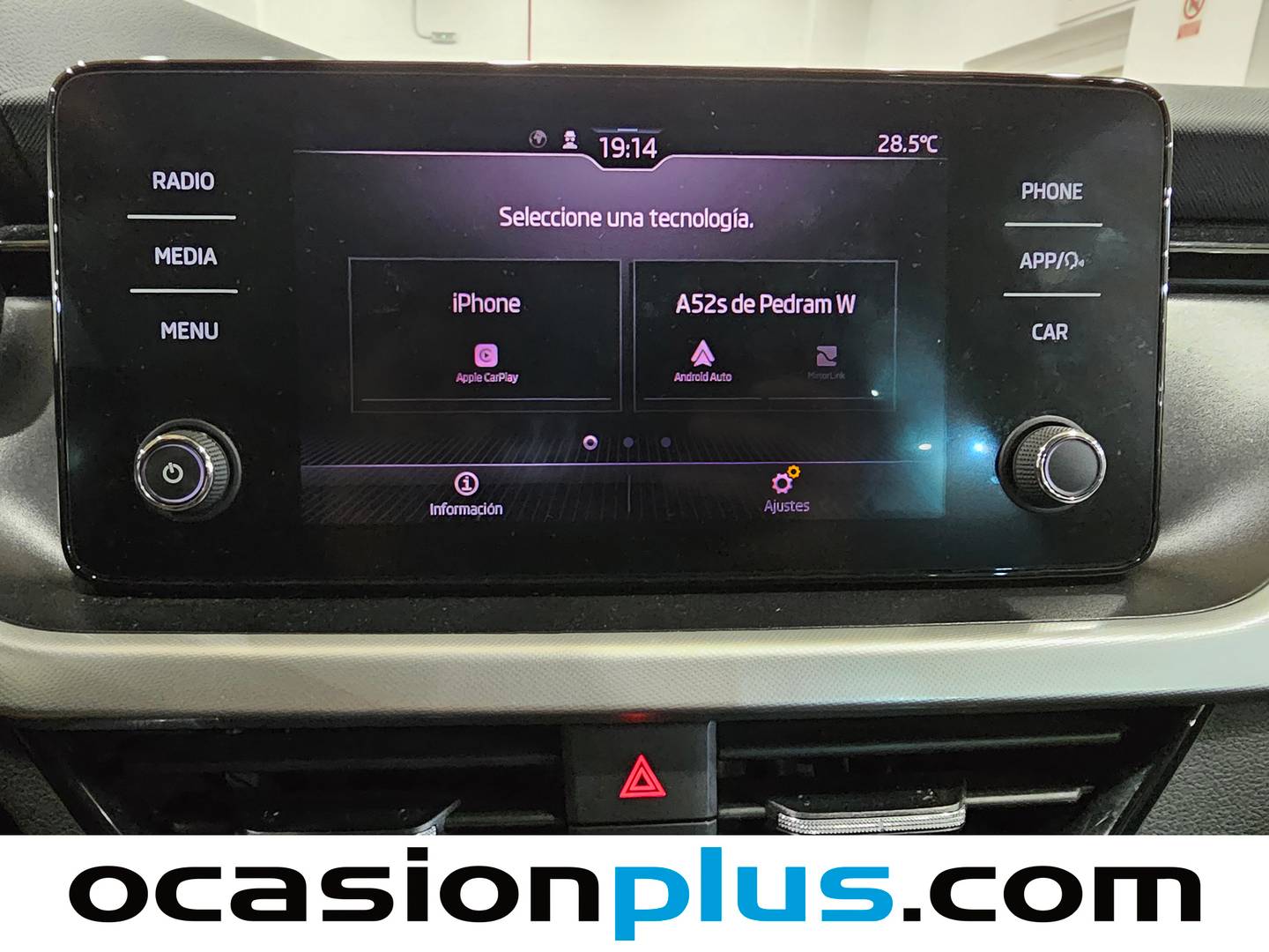 Foto Skoda Kamiq Skoda Kamiq 1.0 TSI Emotion DSG (110 CV)