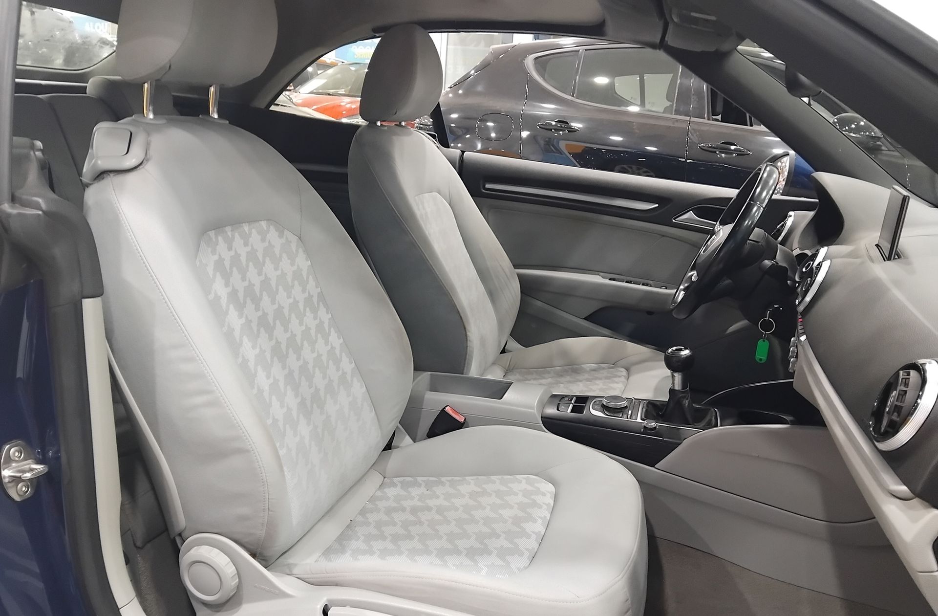 Audi A3 Cabrio Attraction 1.6 TDI CD - foto 16