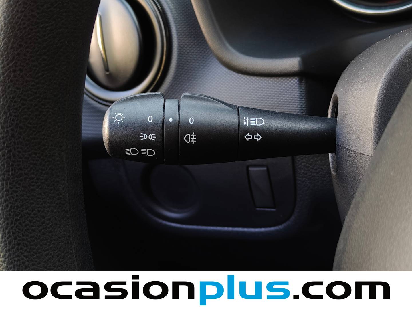 Dacia Sandero Dacia Sandero Essential 1.0 (73 CV) 73cv