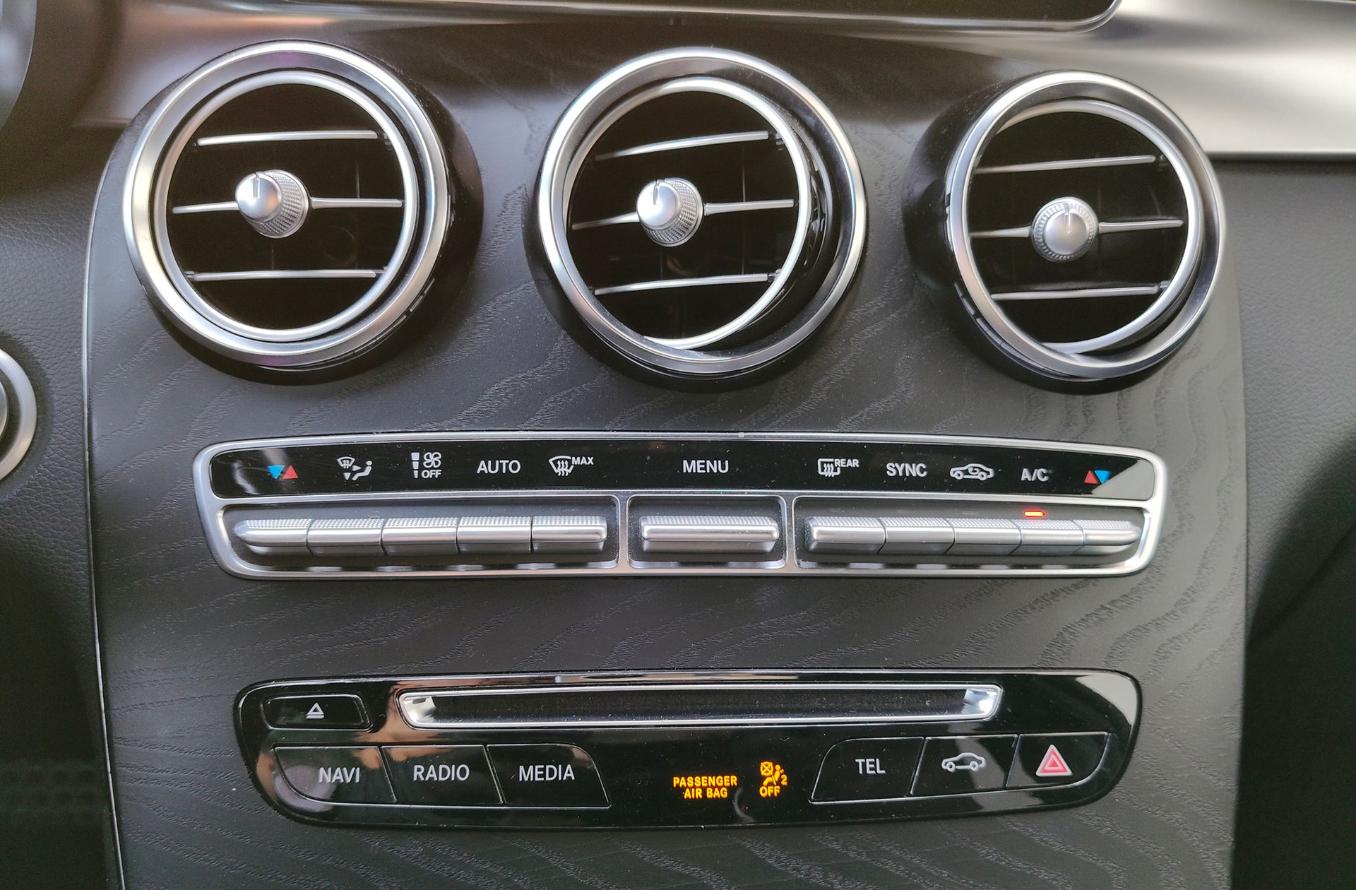 Mercedes-Benz GLC 250 4Matic - foto 41