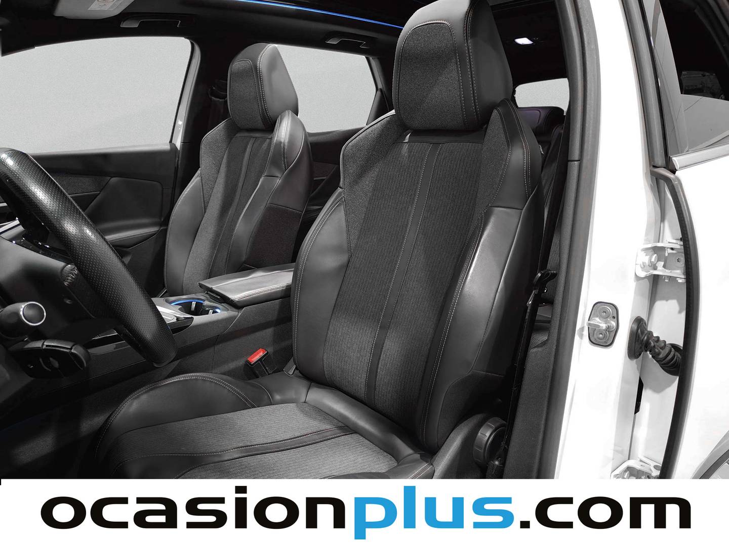 Foto asientos delanteros Peugeot 3008 Peugeot 3008 BlueHDi 150 S&S GT Line (150 CV)