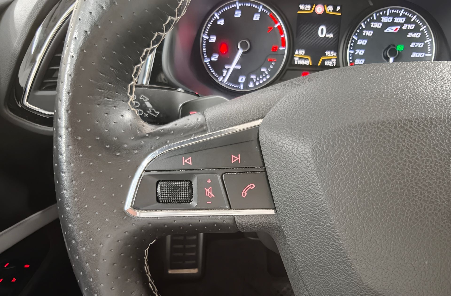 SEAT León ST 2.0 TSI Cupra DSG - foto 38