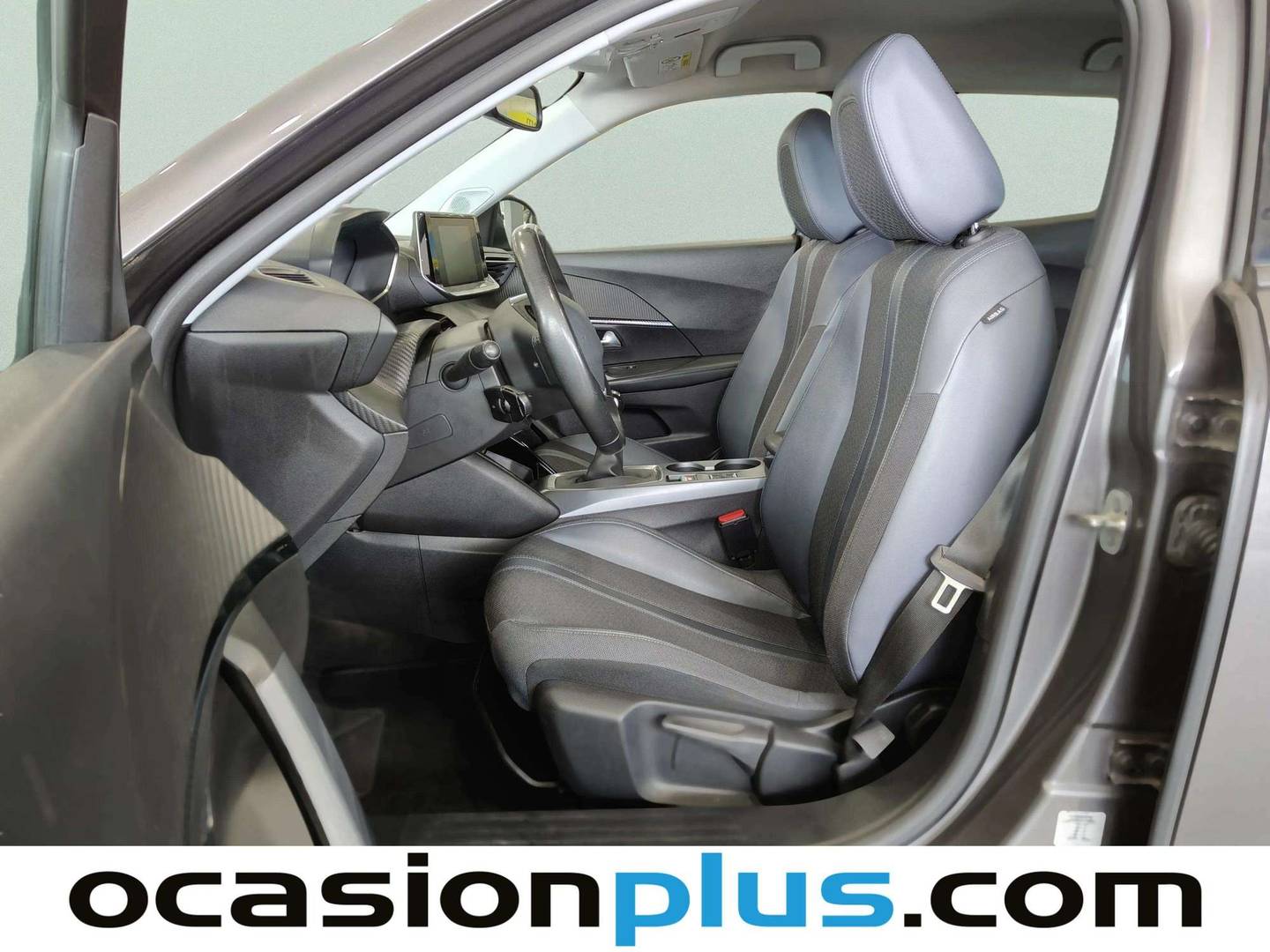 Foto asientos delanteros Peugeot 2008 Peugeot 2008 BlueHDi 100 Allure (100 CV)