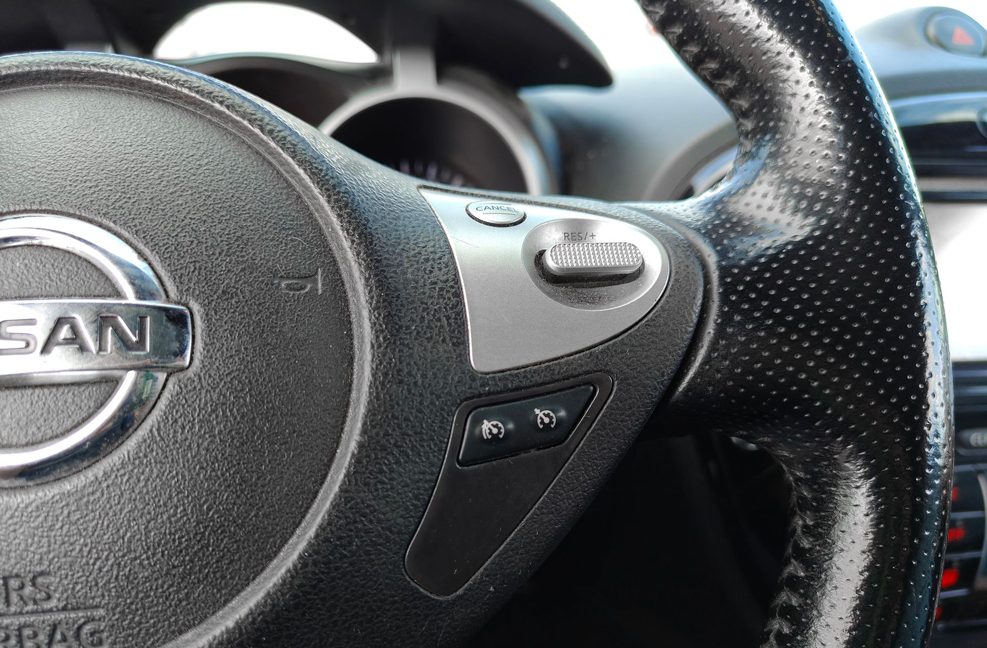 Nissan Juke 1.5 dCi N-Tec 4x2 - foto 27