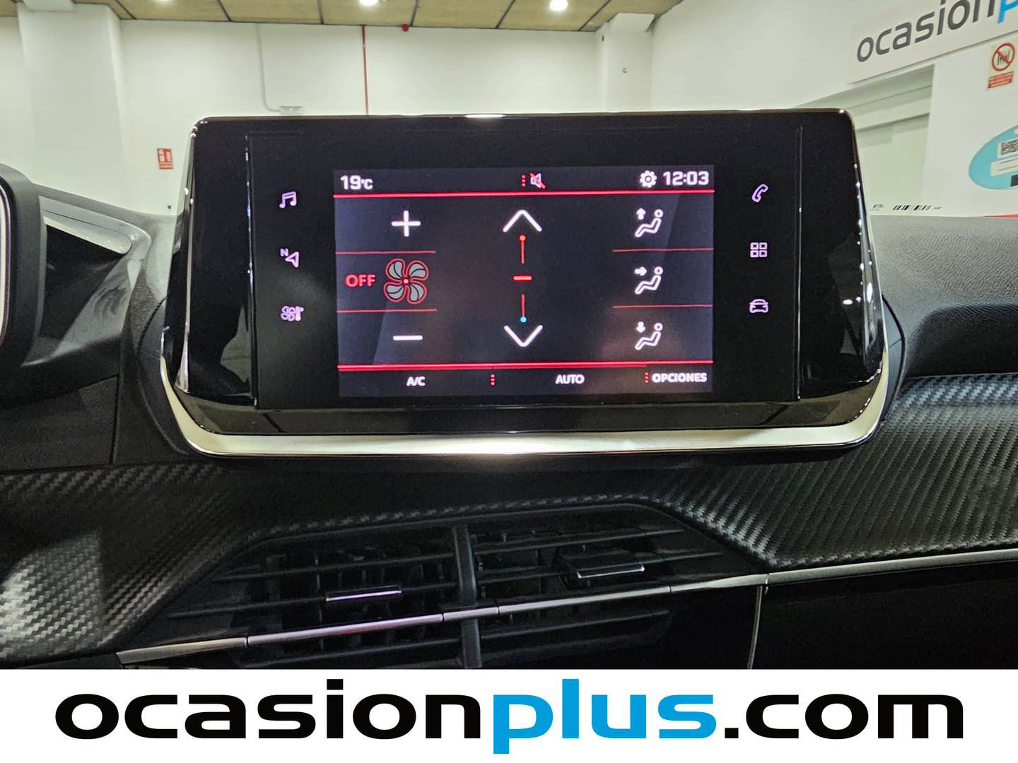 Foto Peugeot 2008 Peugeot 2008 PureTech 130 S&S Allure Pack (130 CV)