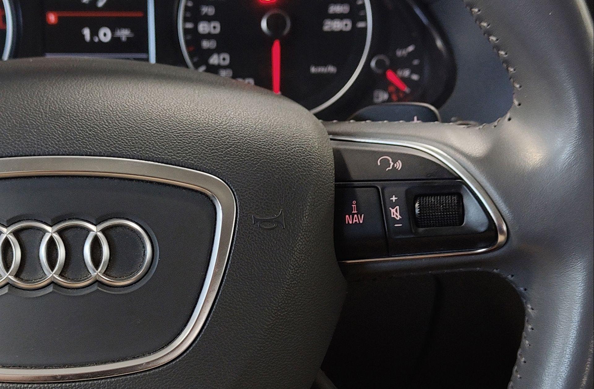 Audi Q5 2.0 TDI quattro S tronic - foto 25