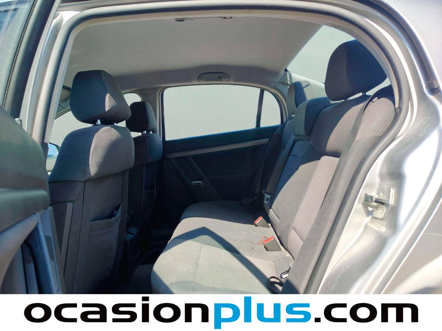 Foto asientos traseros Opel Vectra Opel Vectra 1.8 16v Comfort 90 kW (122 CV)
