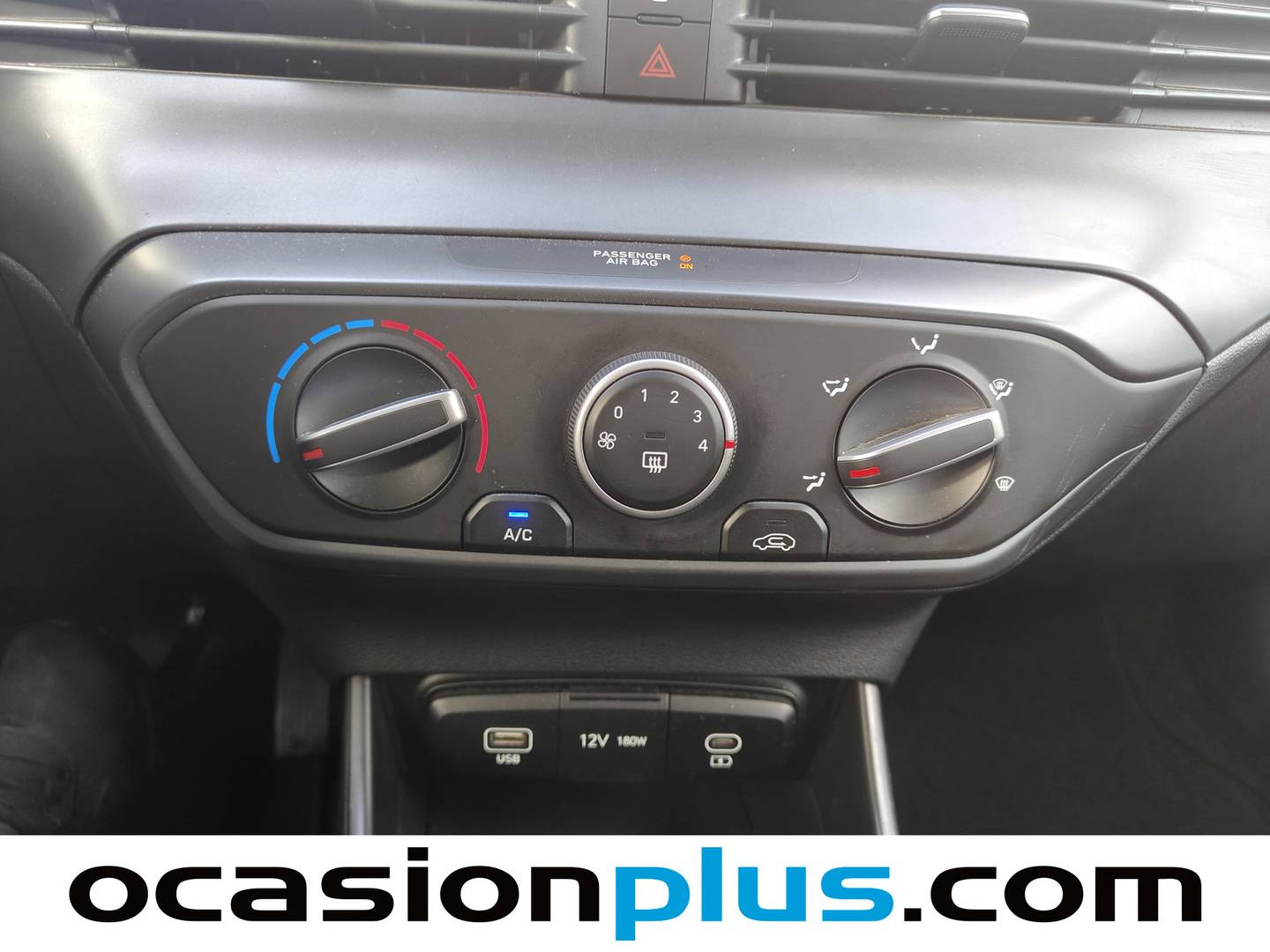 Foto Hyundai i20 Hyundai i20 1.2 MPI Essence (79 CV)