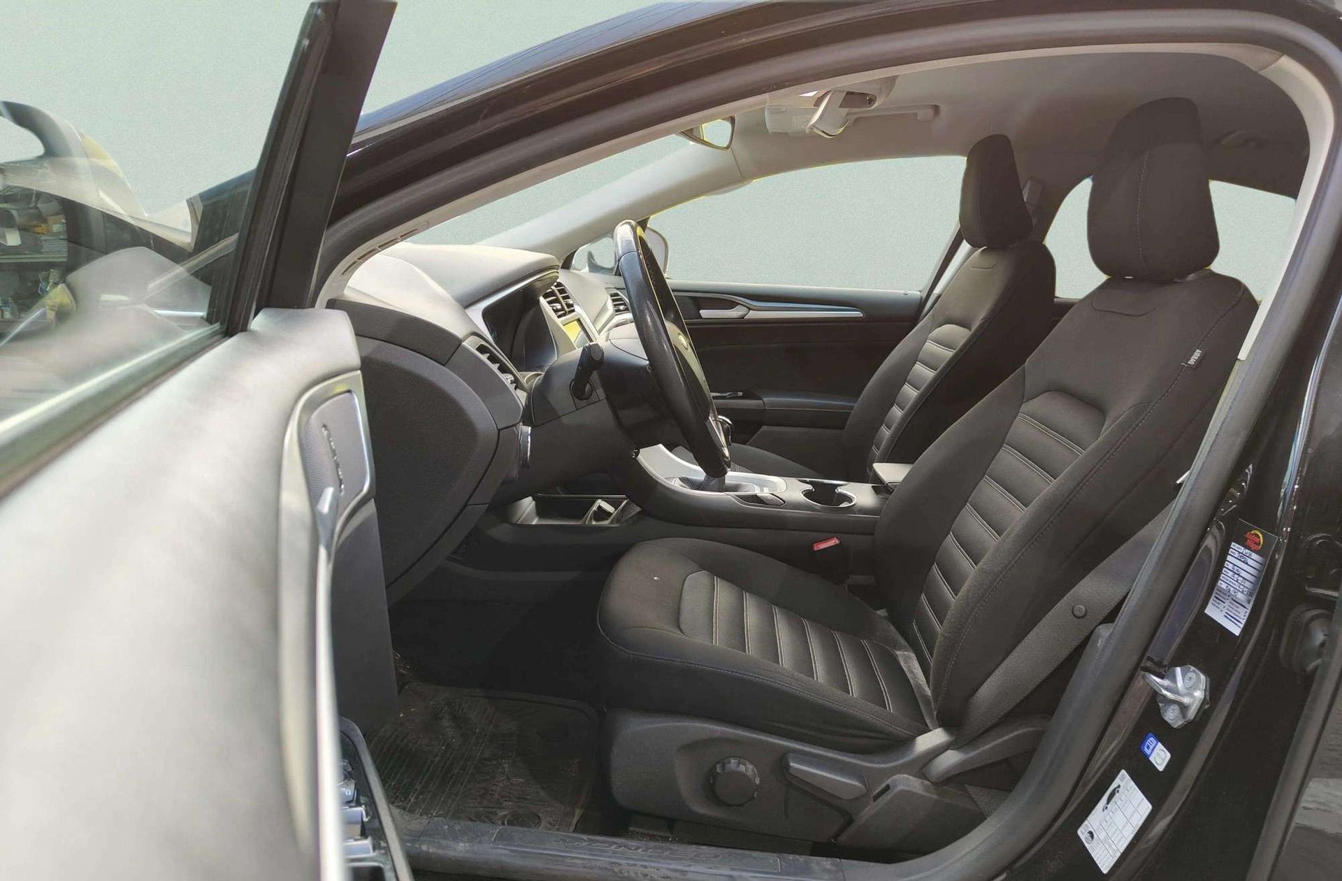 Ford Mondeo 1.5 TDCi Trend - foto 12