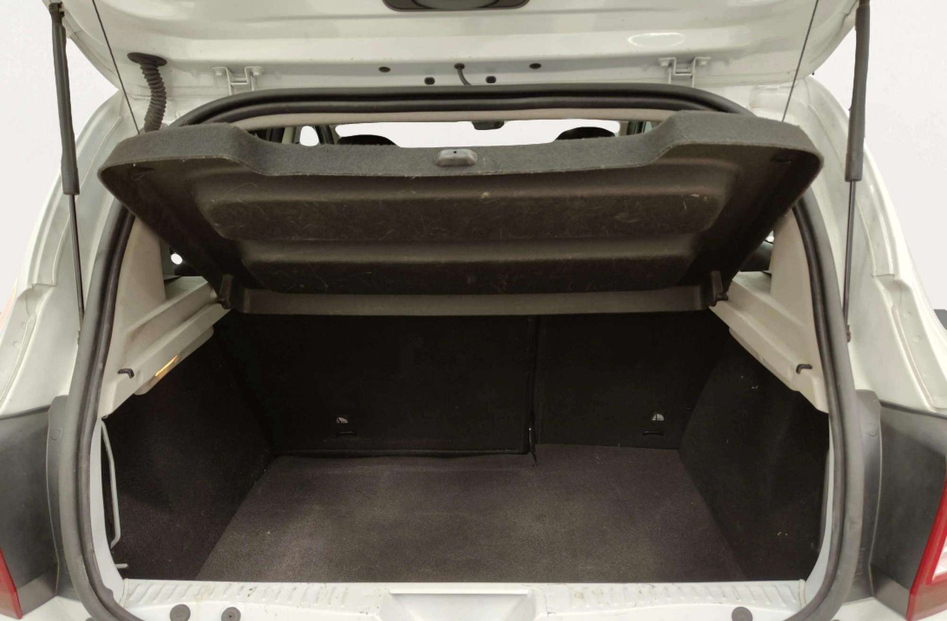 Dacia Sandero Stepway TCe - foto 13
