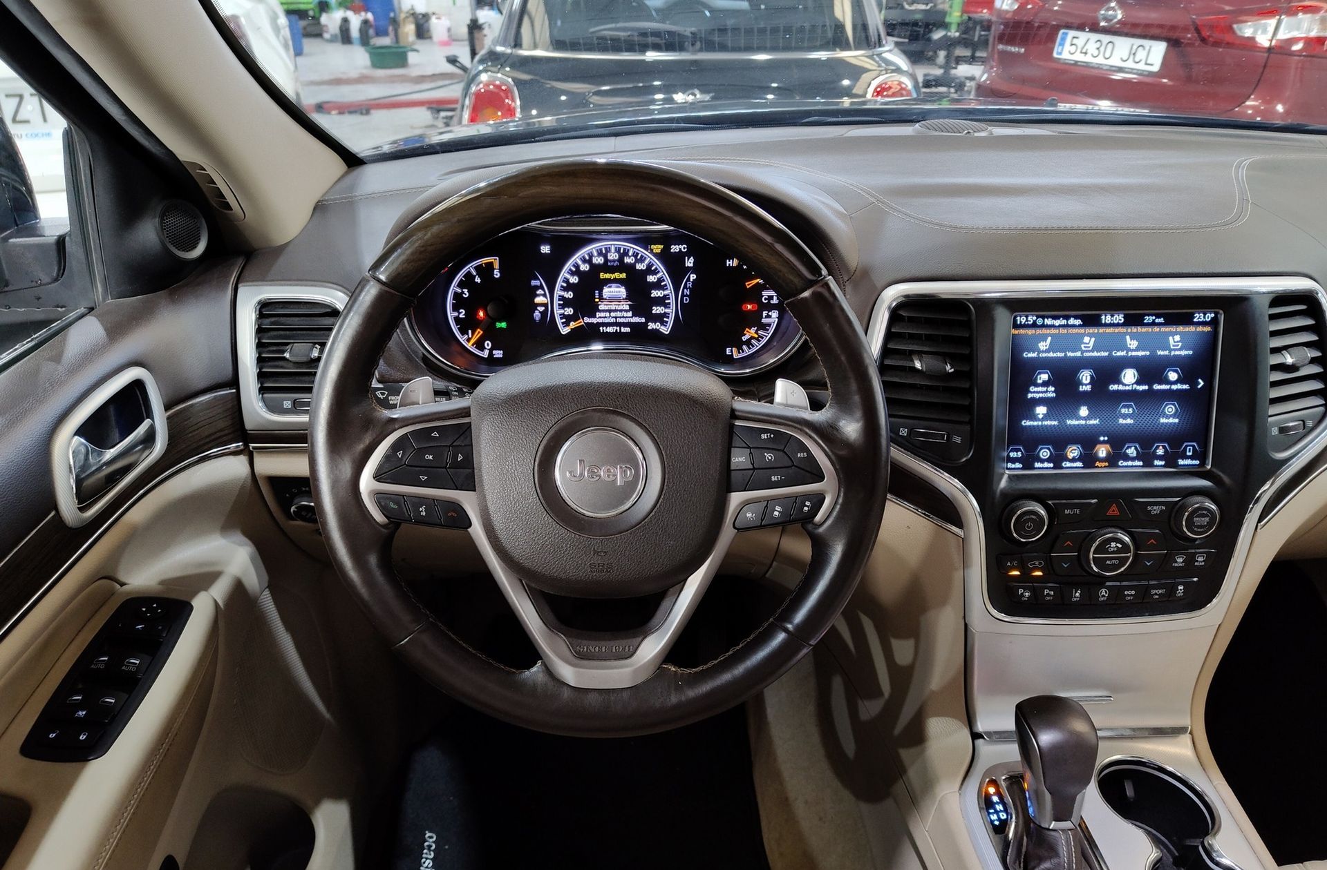 Jeep Grand Cherokee 3.0 CRD V6 Overland - foto 33