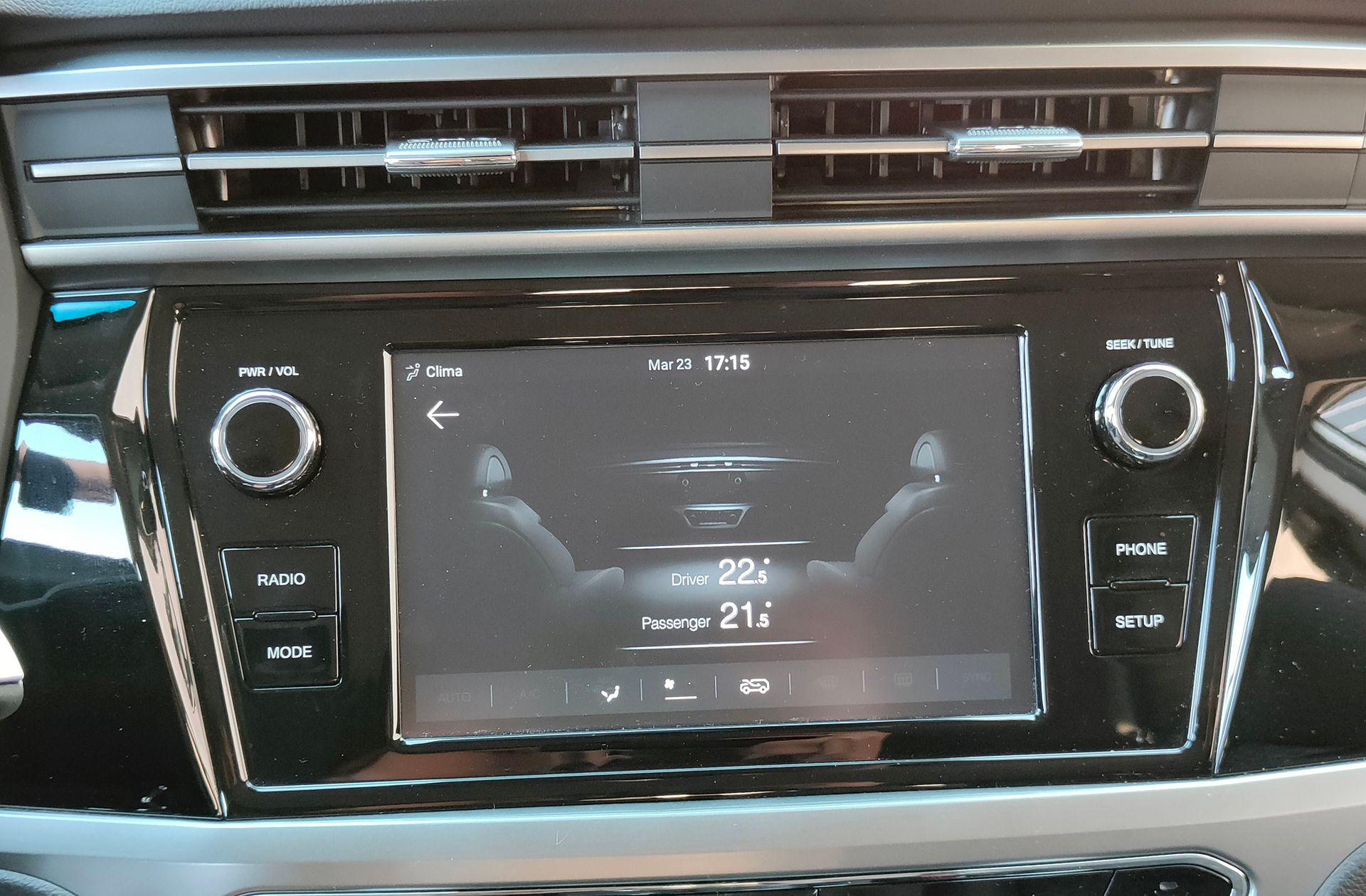 SsangYong Korando D16T Premium - foto 29