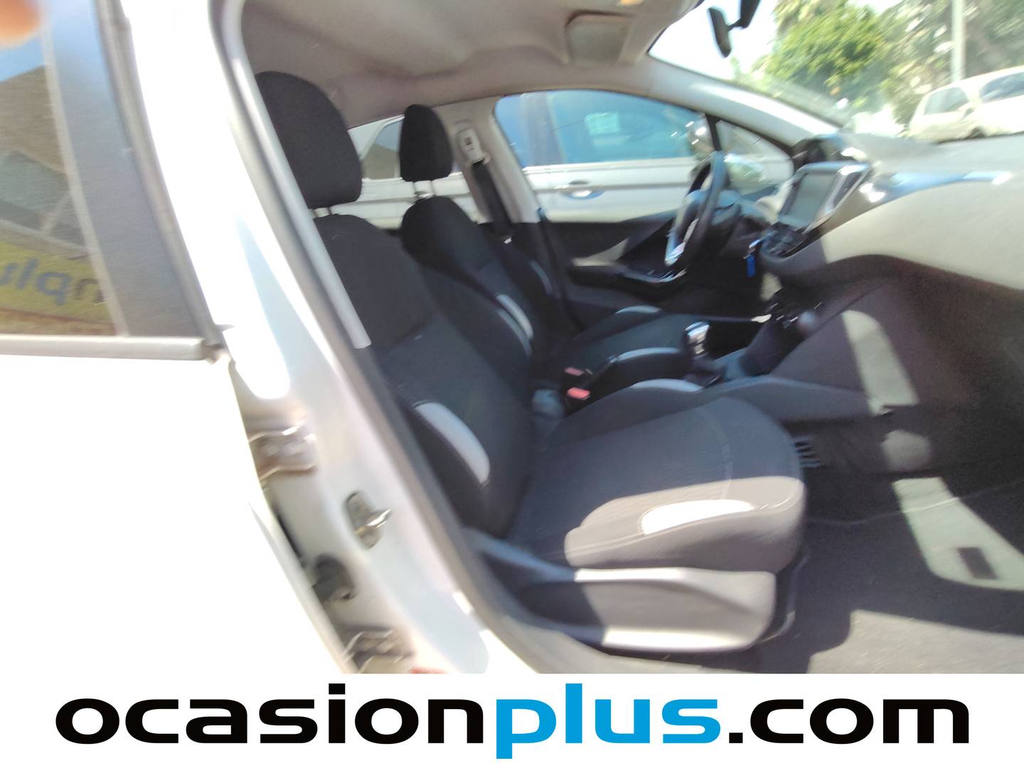 Peugeot 208 Peugeot 208 1.2L PureTech Style (82 CV) km 0