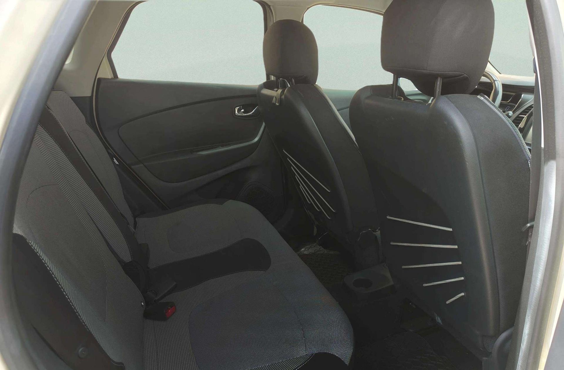 Renault Captur Zen Energy TCe EDC - foto 18