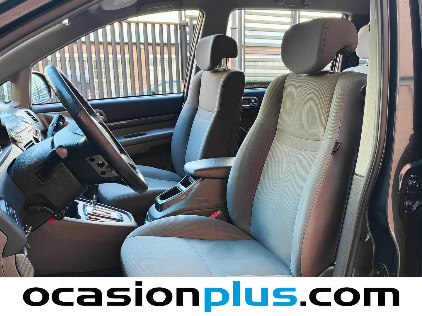 Foto asientos traseros SsangYong Rodius SsangYong Rodius 2.0 e-Xdi Premium Auto (155 CV) 7 Plazas