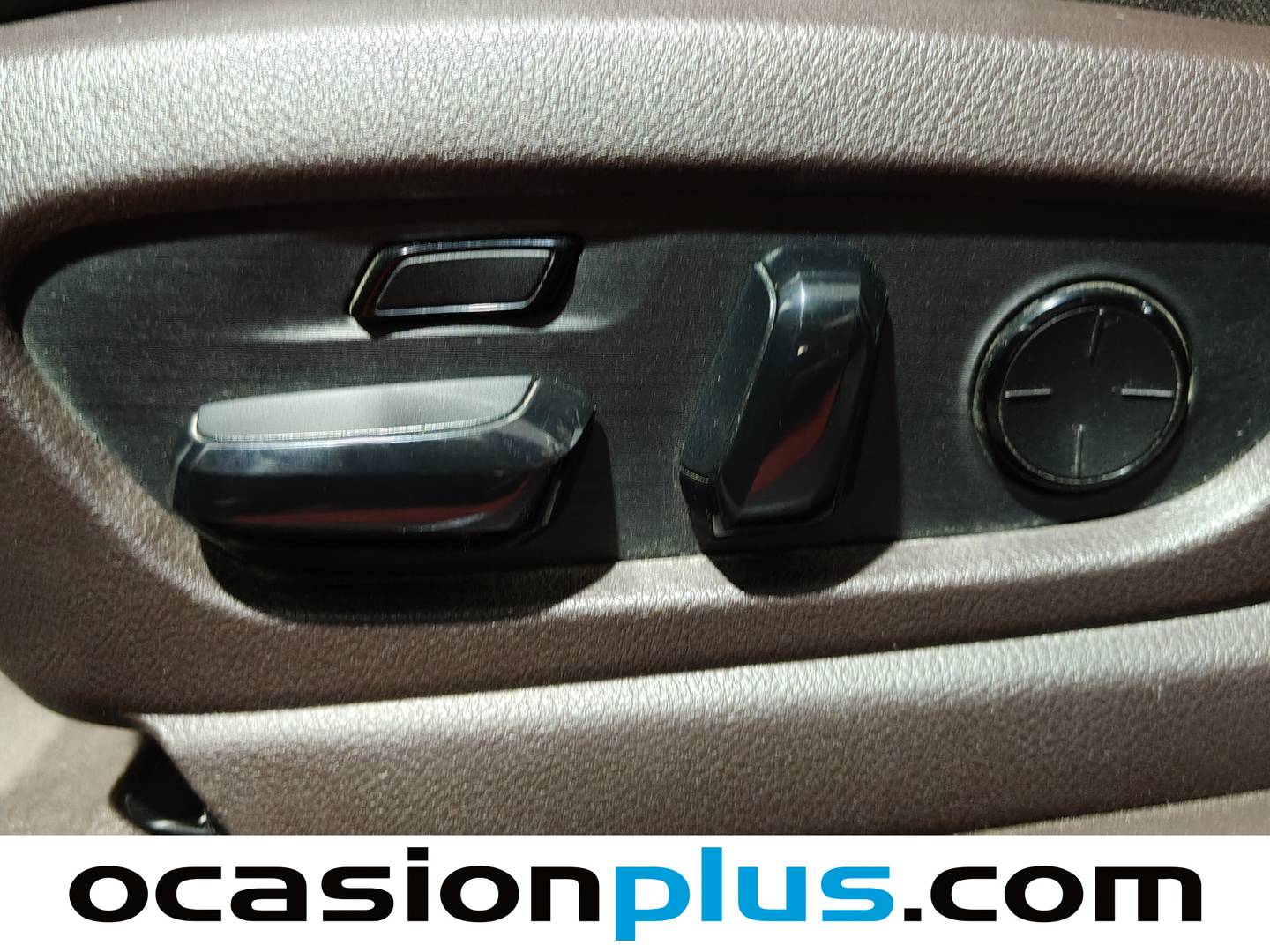Acabados Lexus ES Lexus ES 300h Luxury (218 CV)