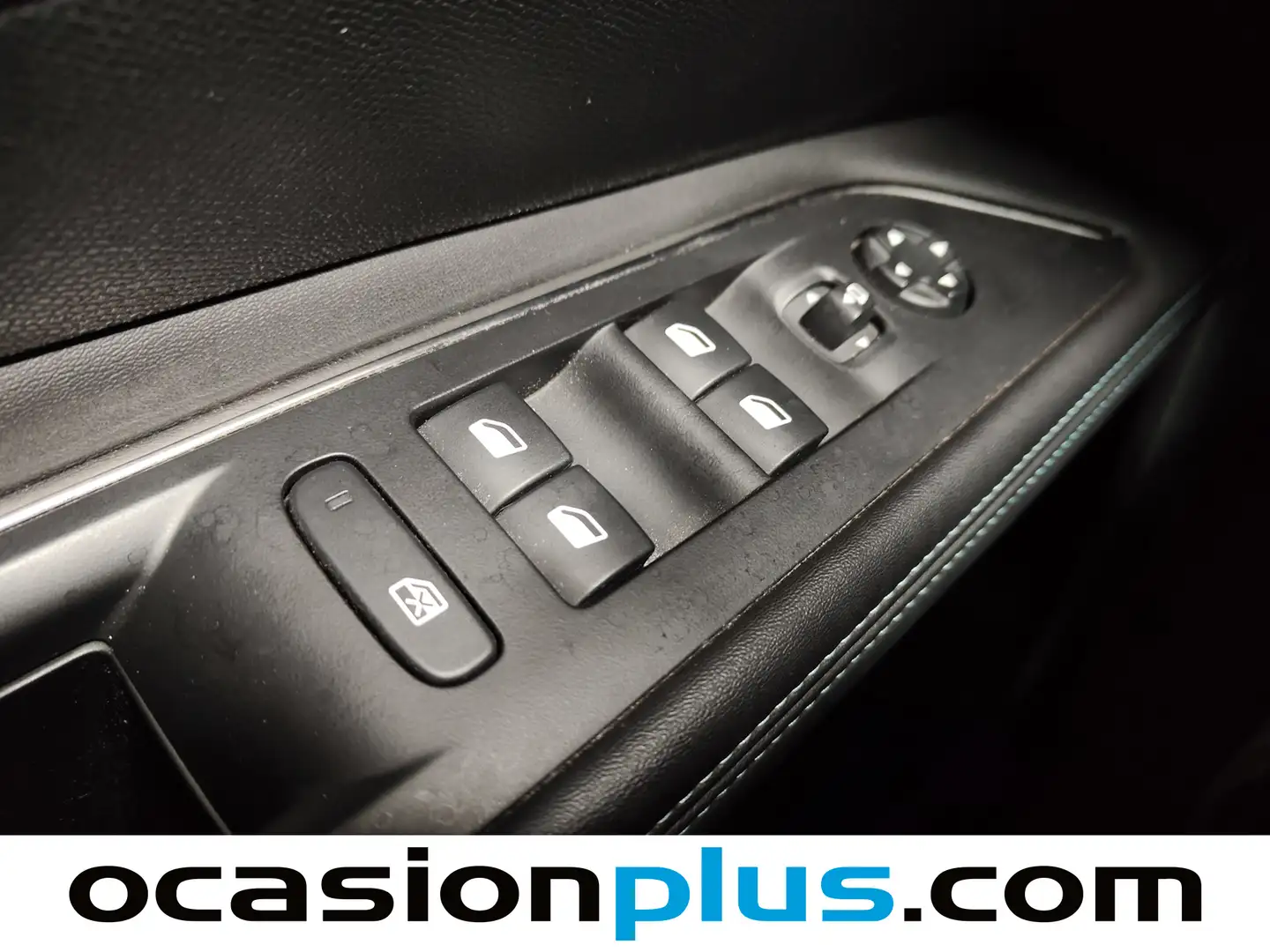 Foto Peugeot 3008 Peugeot 3008 PureTech 130 S&S Allure Pack (130 CV)