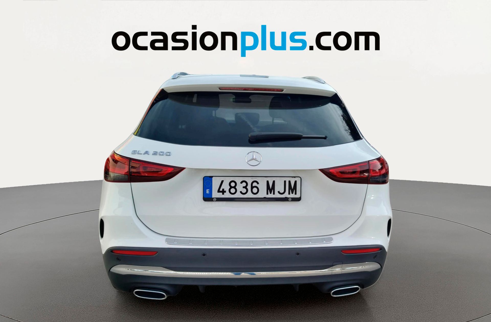 Mercedes-Benz GLA 200 - foto 16