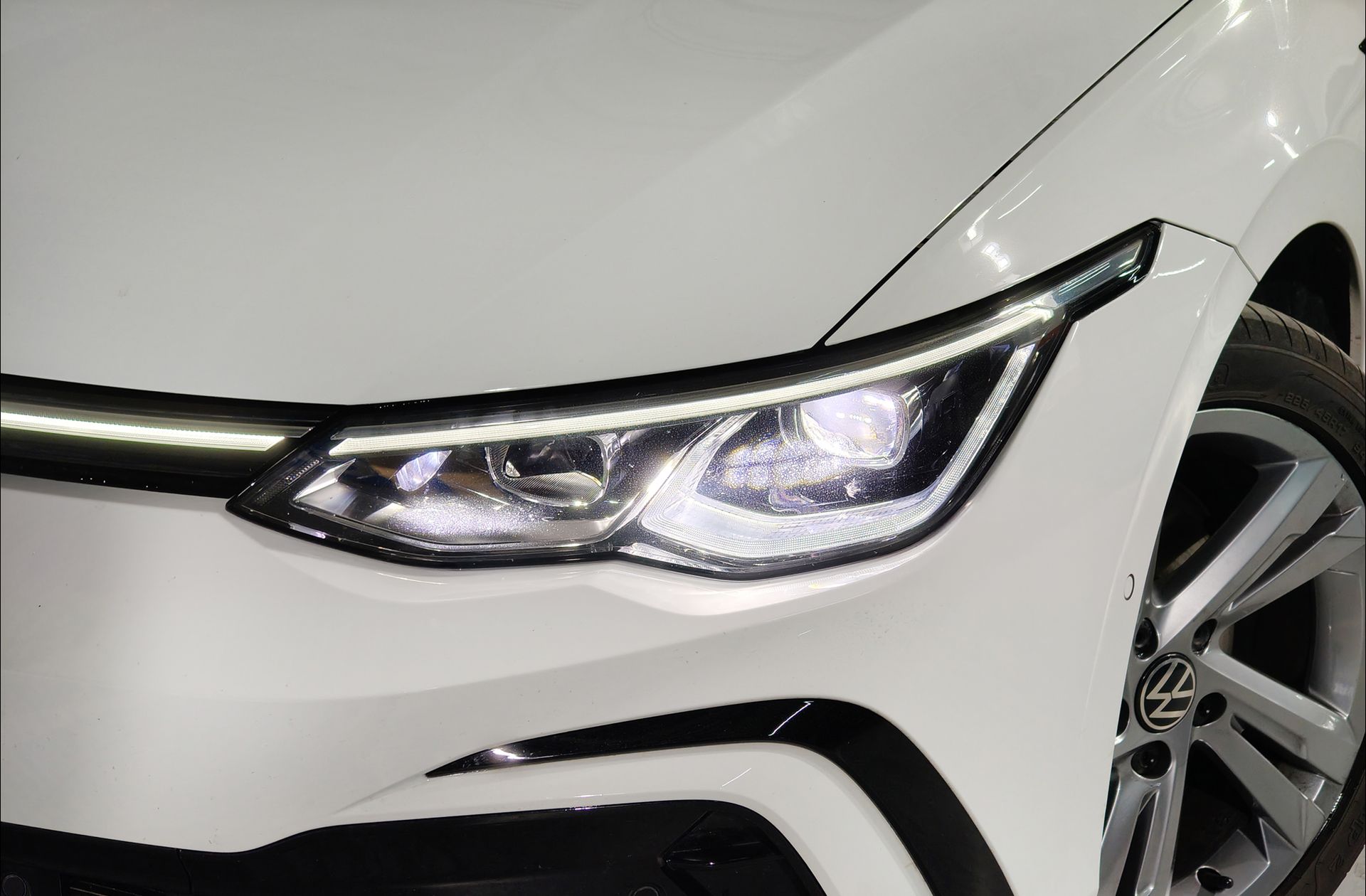 Volkswagen Golf R-Line 1.5 eTSI DSG - foto 21