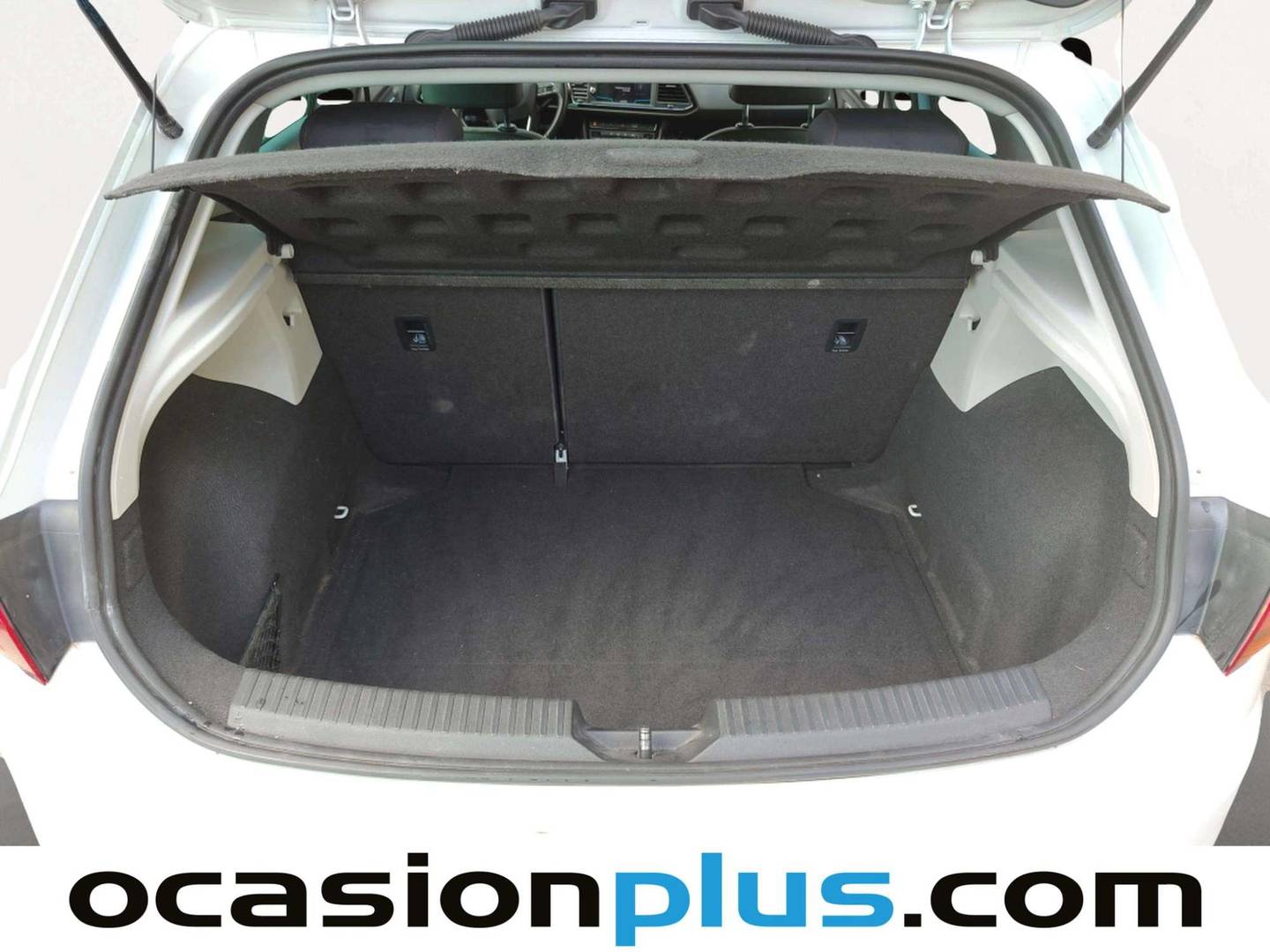 Fotos maletero Seat León Seat León 1.5 TSI S&S FR DSG (150 CV)