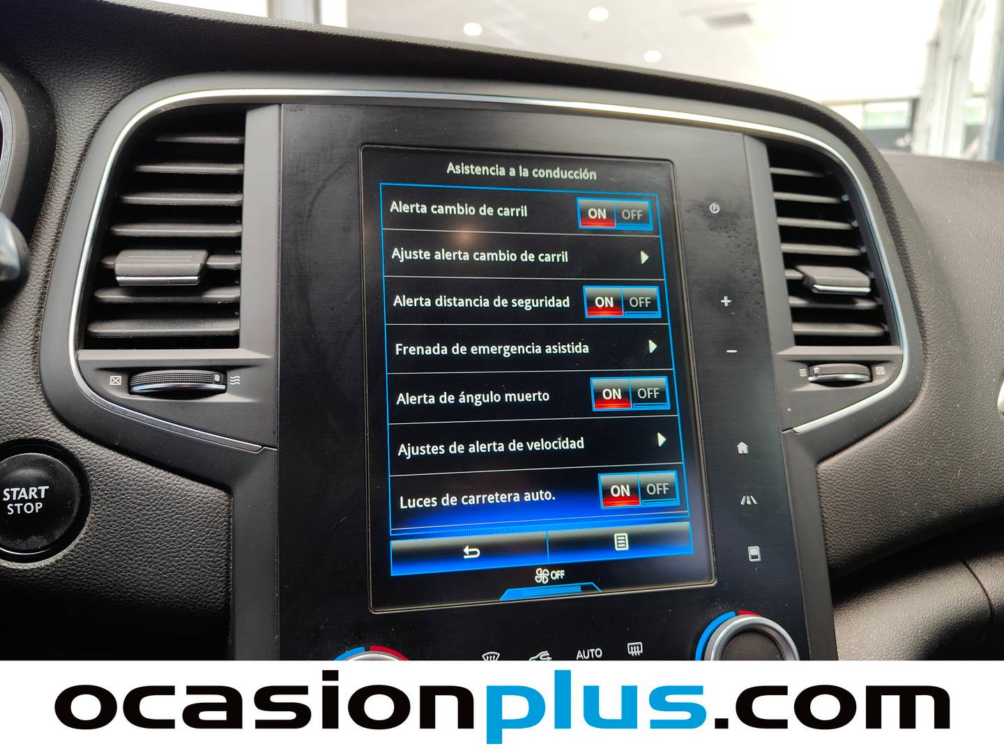 Extras del Renault Mégane Renault Megane Zen Energy TCe (130 CV)