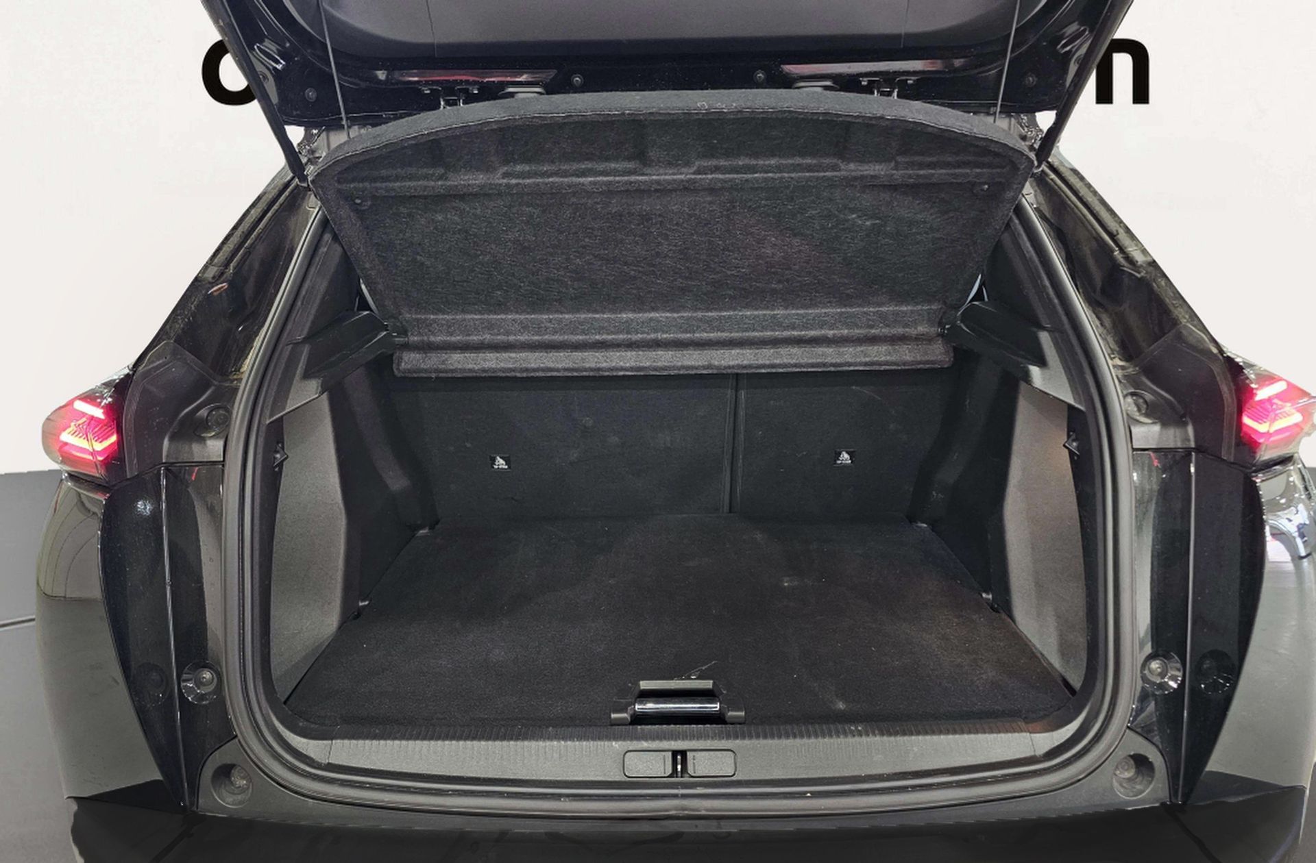Peugeot 2008 Allure Hybrid eDCS6 - foto 19
