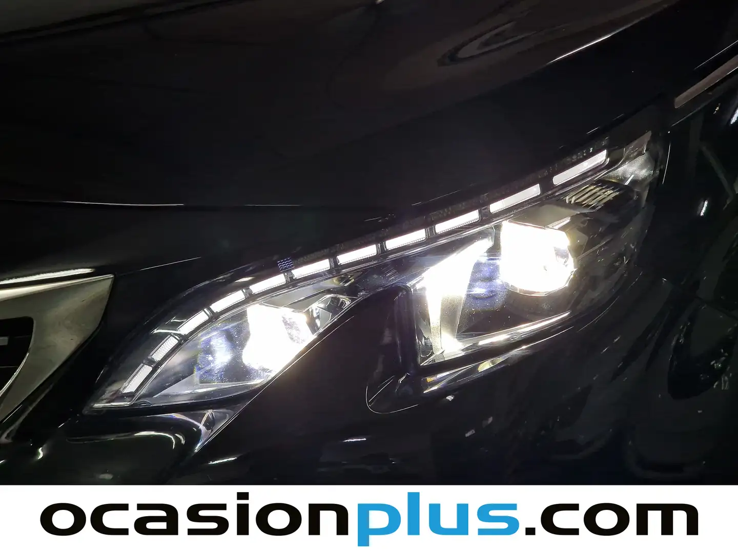 Foto Peugeot 3008 Peugeot 3008 BlueHDI 130 S&S GT Line EAT8 (130 CV)