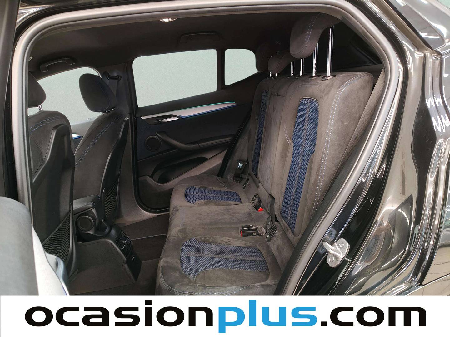 Equipamiento del BMW X2 BMW X2 sDrive18d (150 CV)