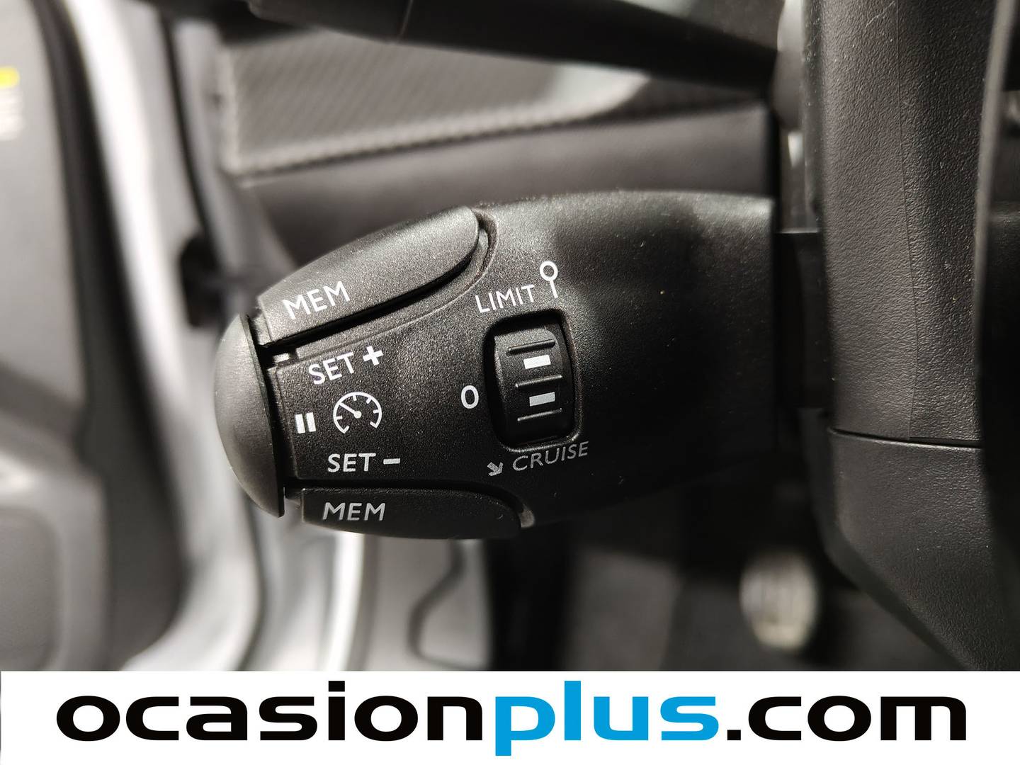 Foto Peugeot 2008 Peugeot 2008 PureTech 100 S&S Allure (100 CV)