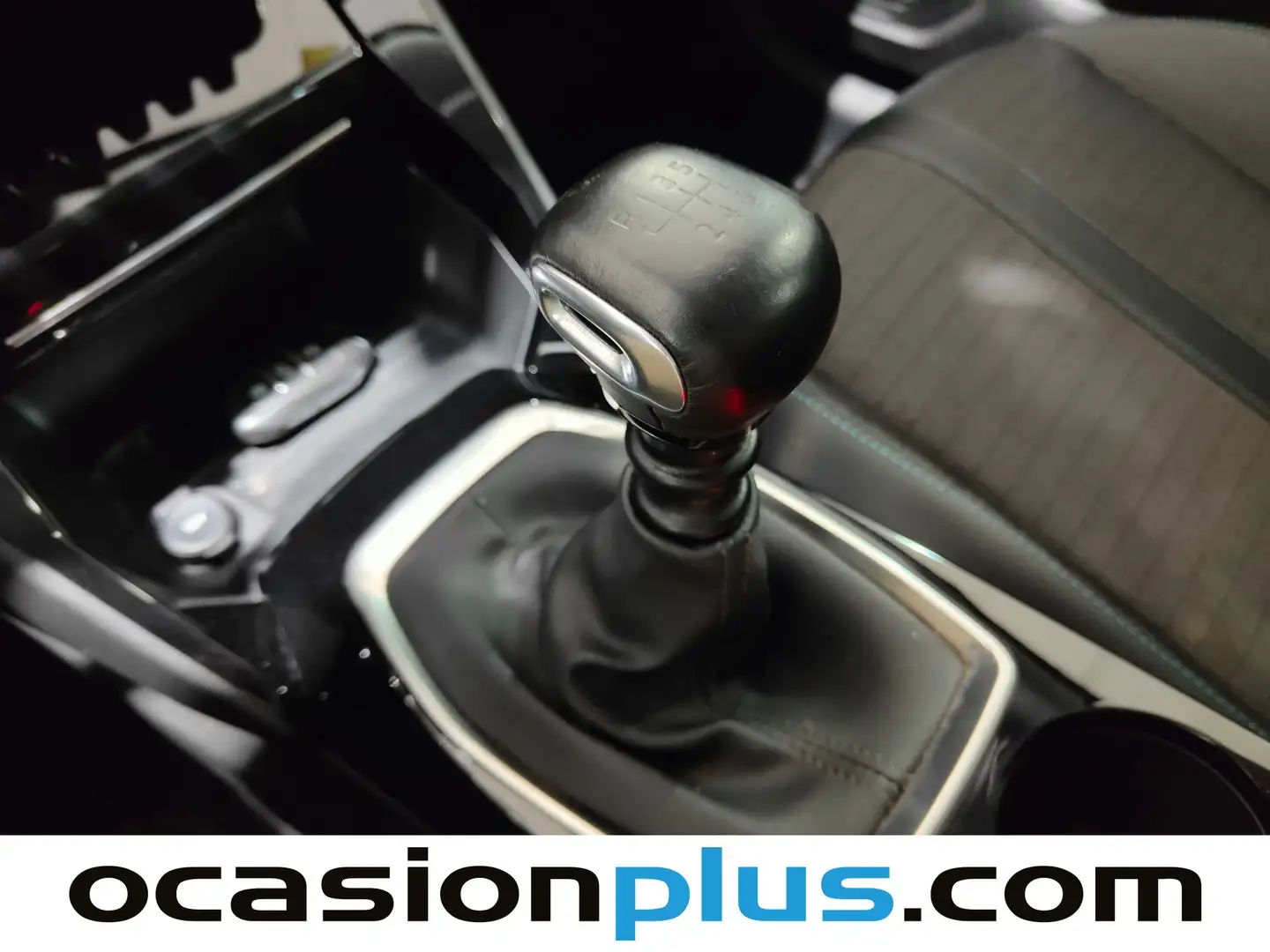 Foto Peugeot 208 Peugeot 208 PureTech 100 Allure (100 CV)